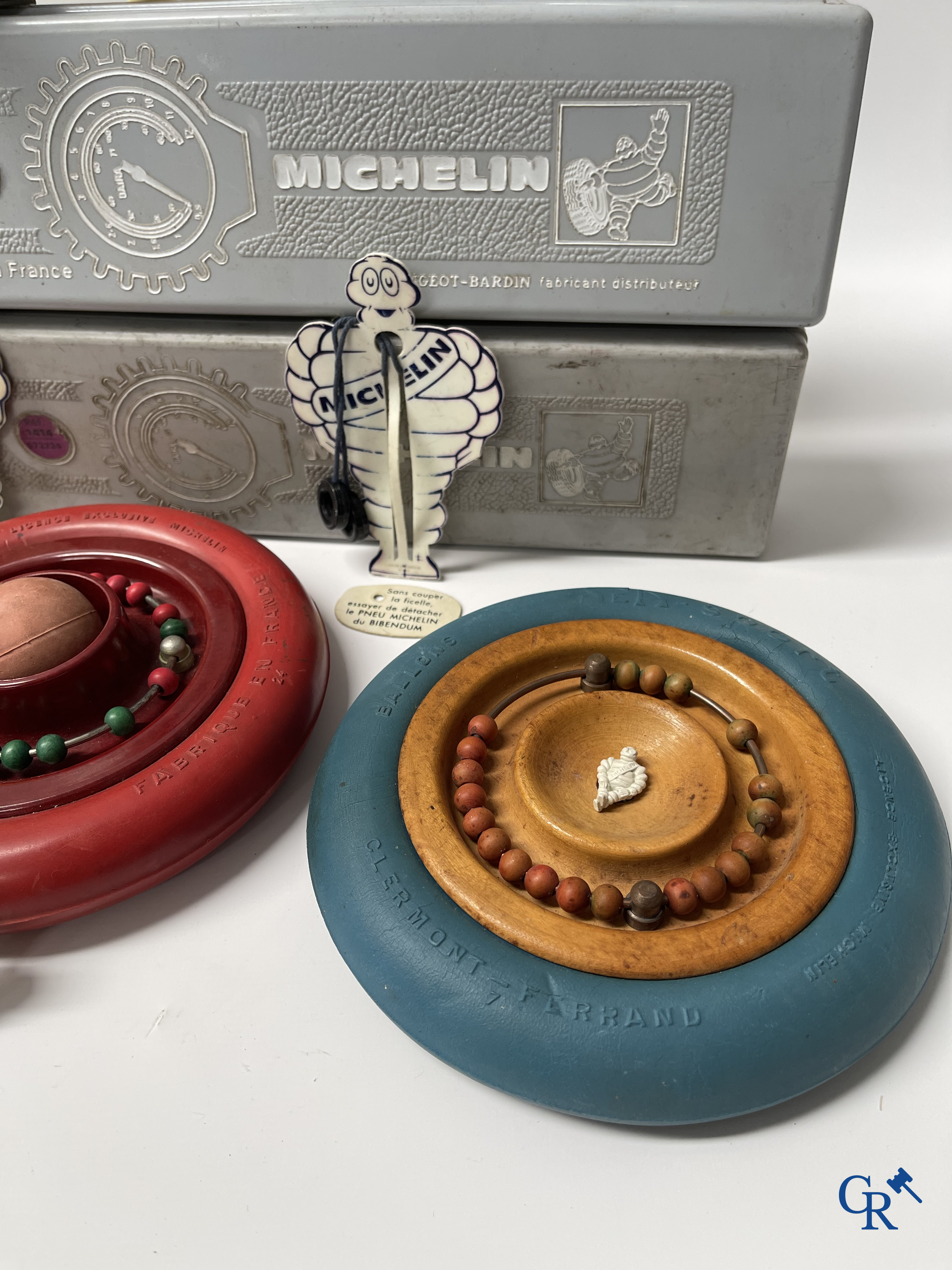 Michelin, een lot verzamelobjecten rond het Michelin banden merk. Jaren '60-'70 en later.
