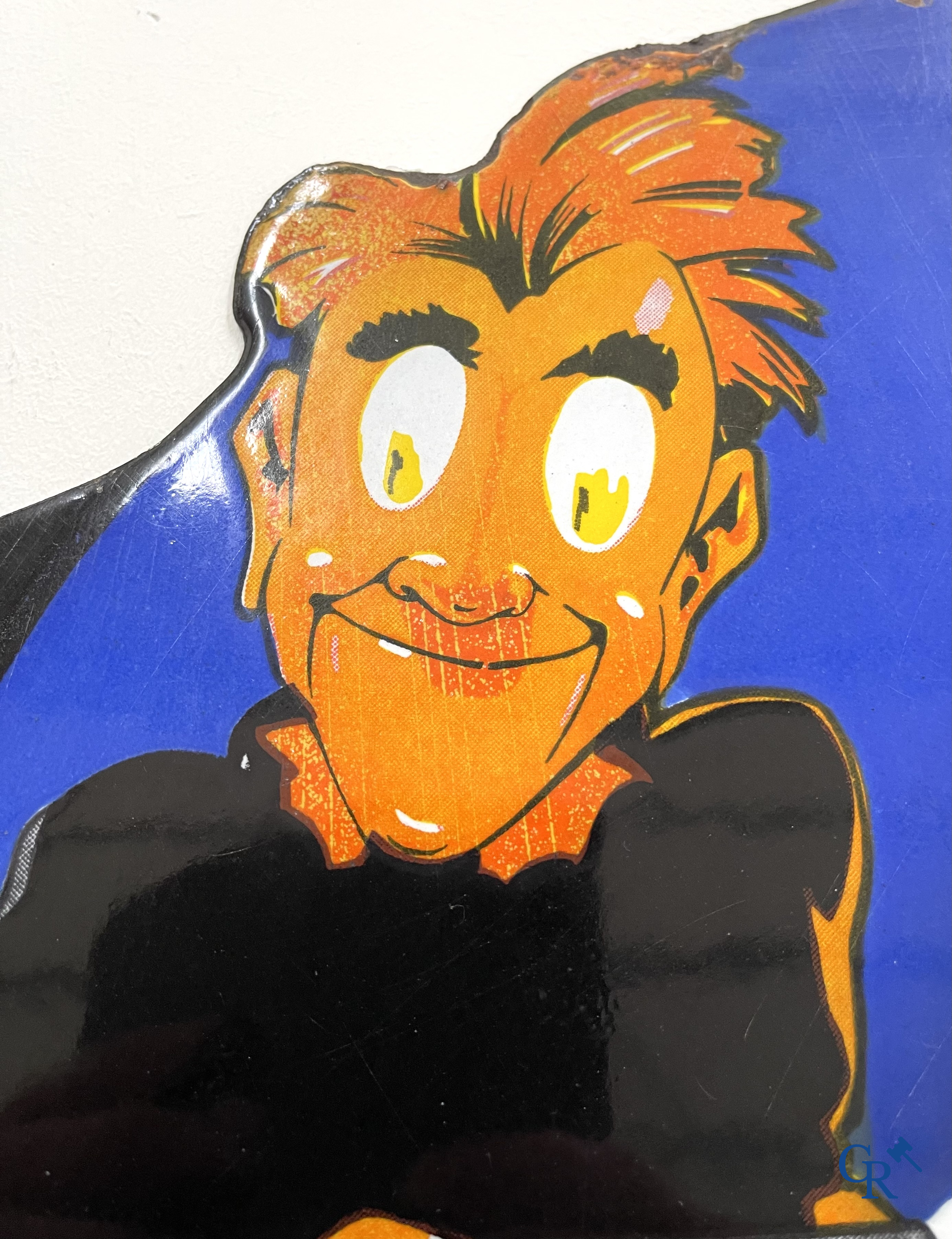 Pile PLB Vélos. Plaque émaillée publicitaire double face pour batteries de vélo PLB. Emailgraph. Bruxelles, 1940.