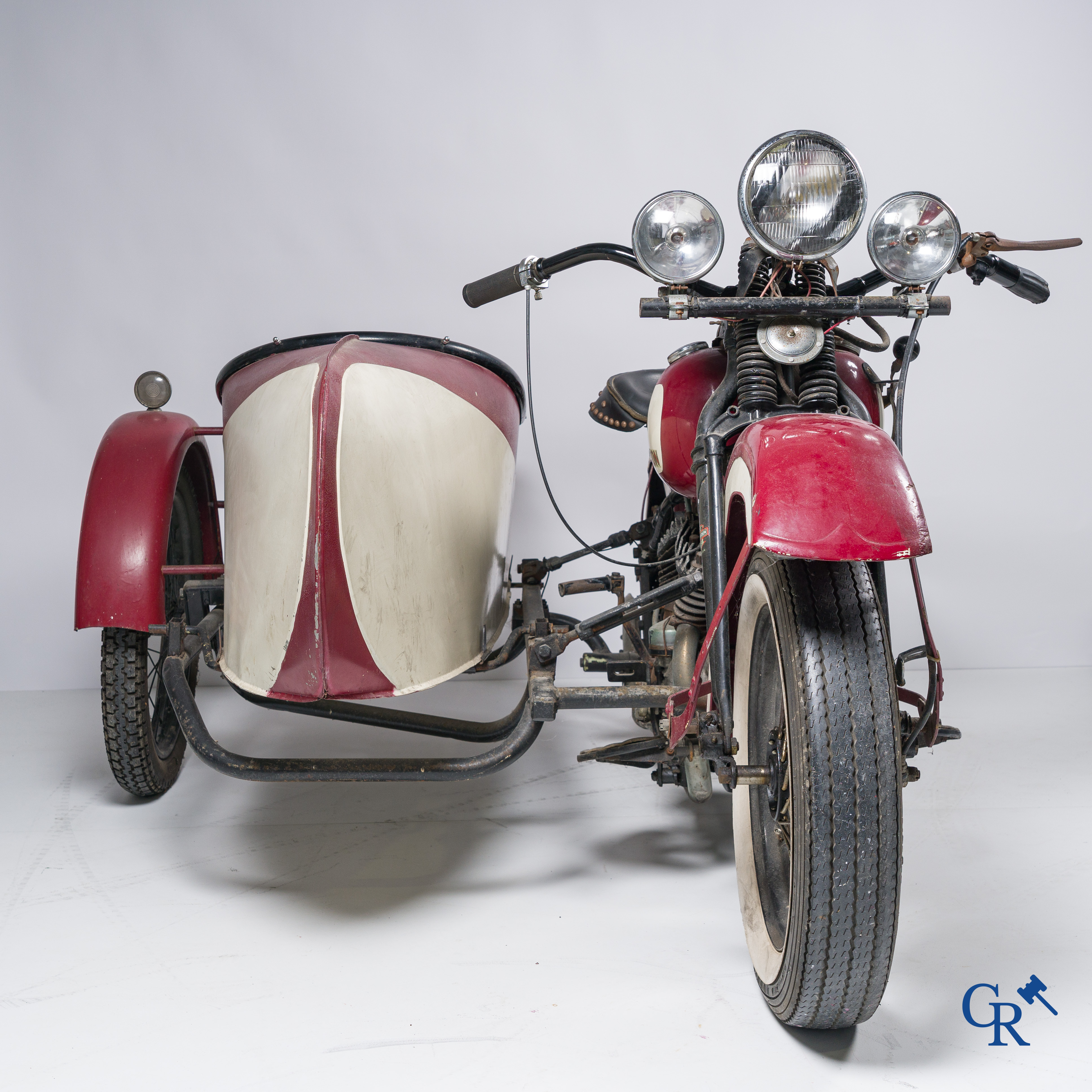 Harley Davidson, type WLA 750cc, circa 1940. With sidecar from a later period. (barn find)