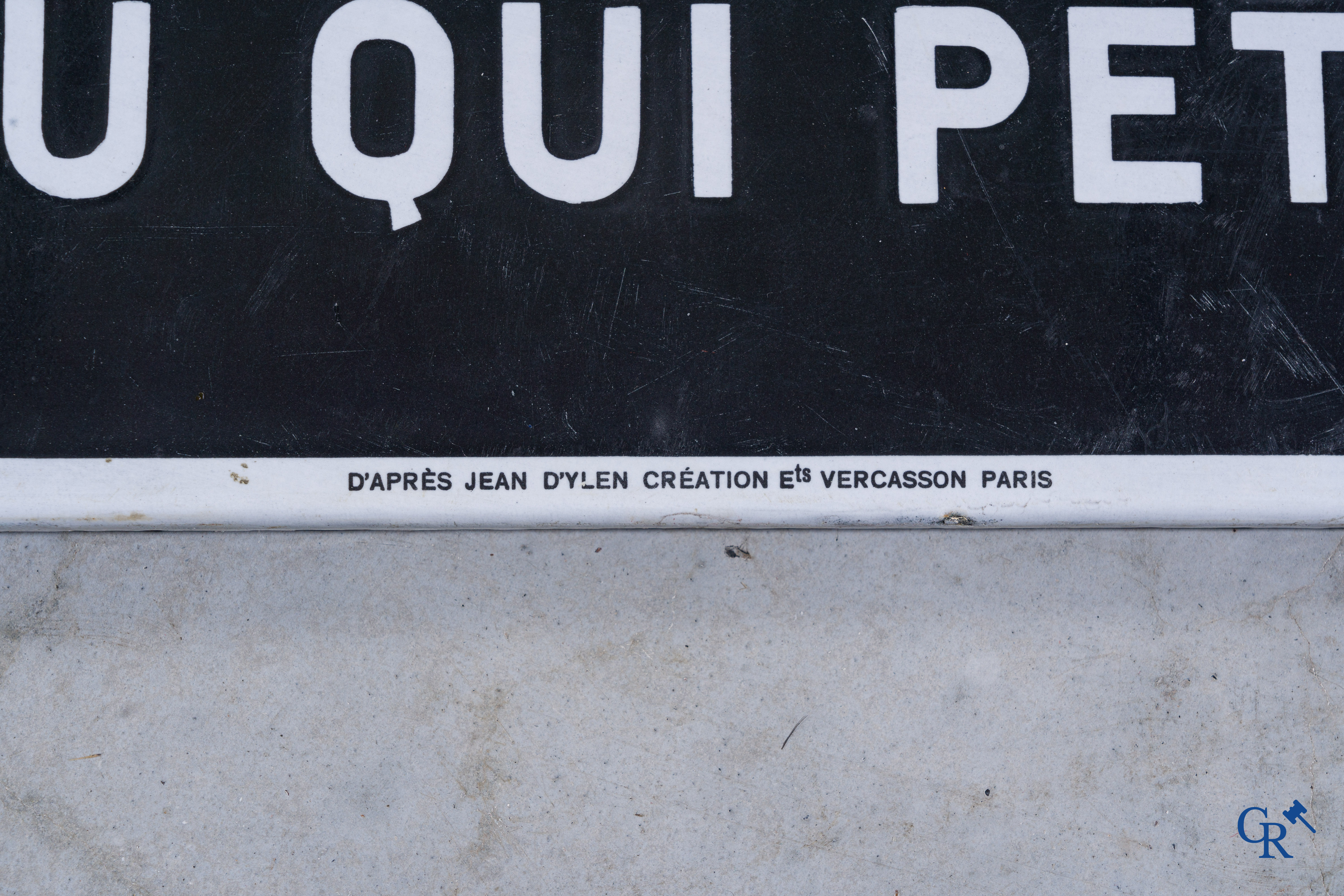 Spa Monopole "l'eau qui pétille" Plaque émaillée publicitaire représentant "Pierrot" d'après un dessin de Jean d'Ylen.