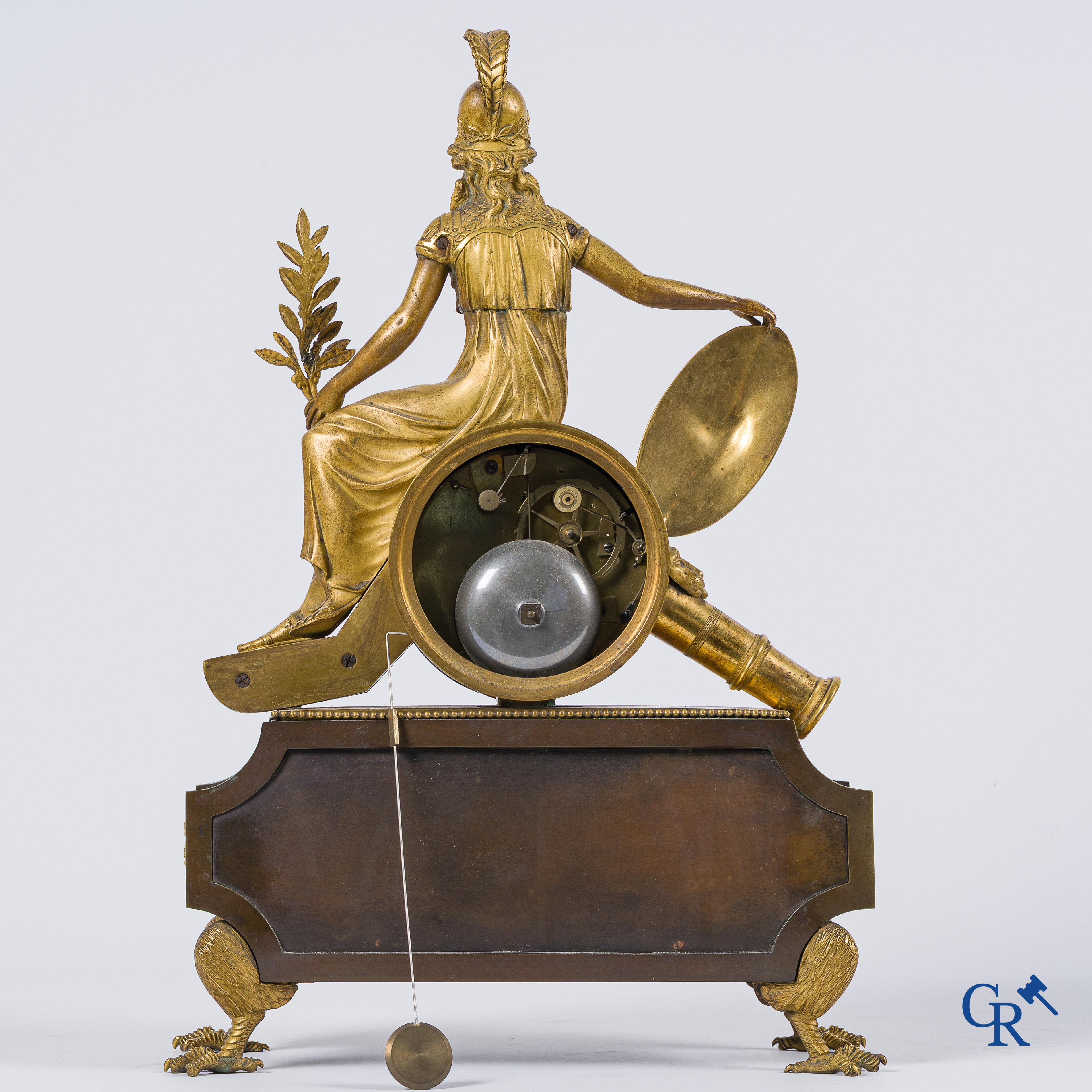 Deverberie & Sigisbert-François Michel. Pendule et paire d'aiguières en bronze finement ciselé et doré. Fin du XVIIIème siècle.