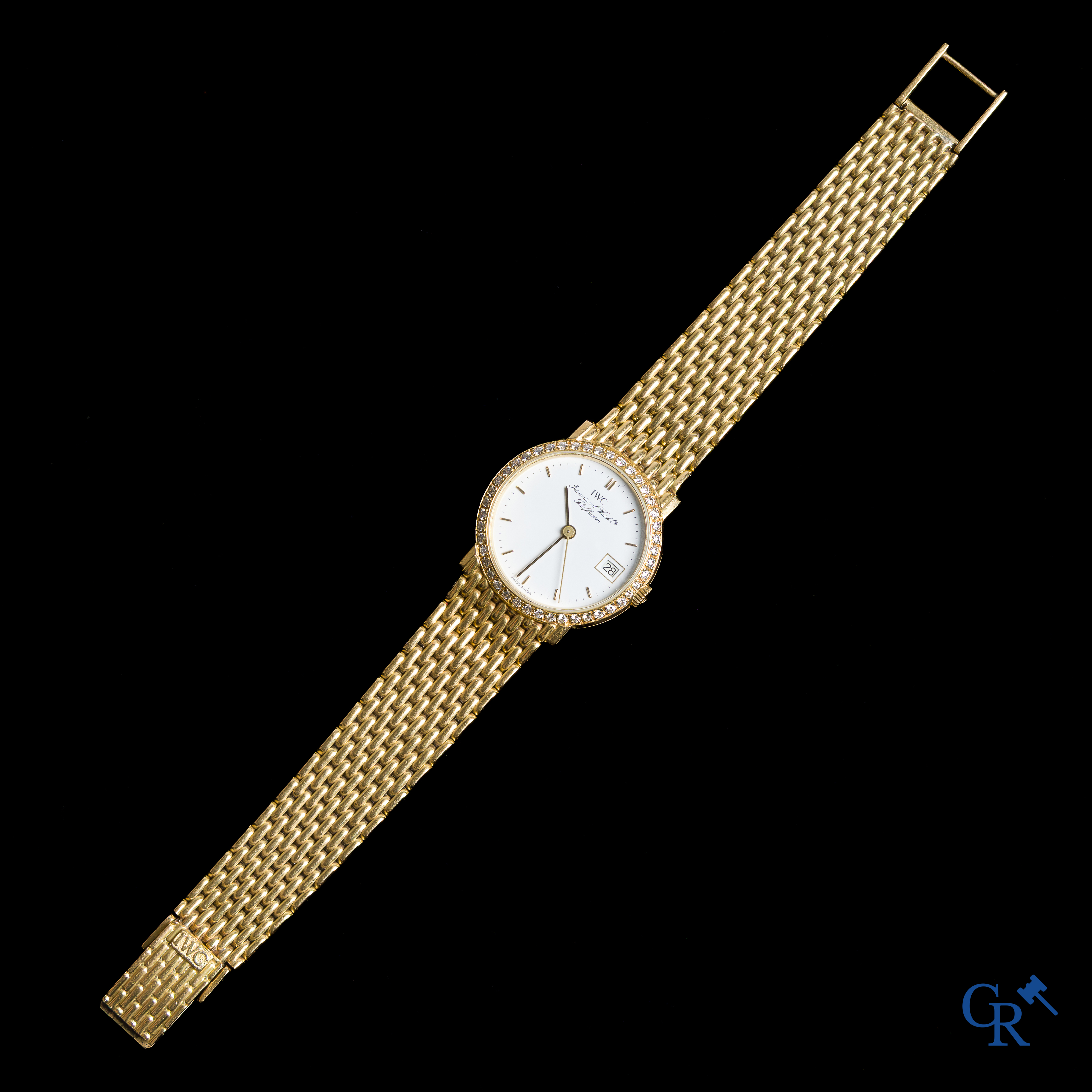 IWC, International Watch Company, Schaffhouse. Montre-bracelet pour femme en or 750°/00.