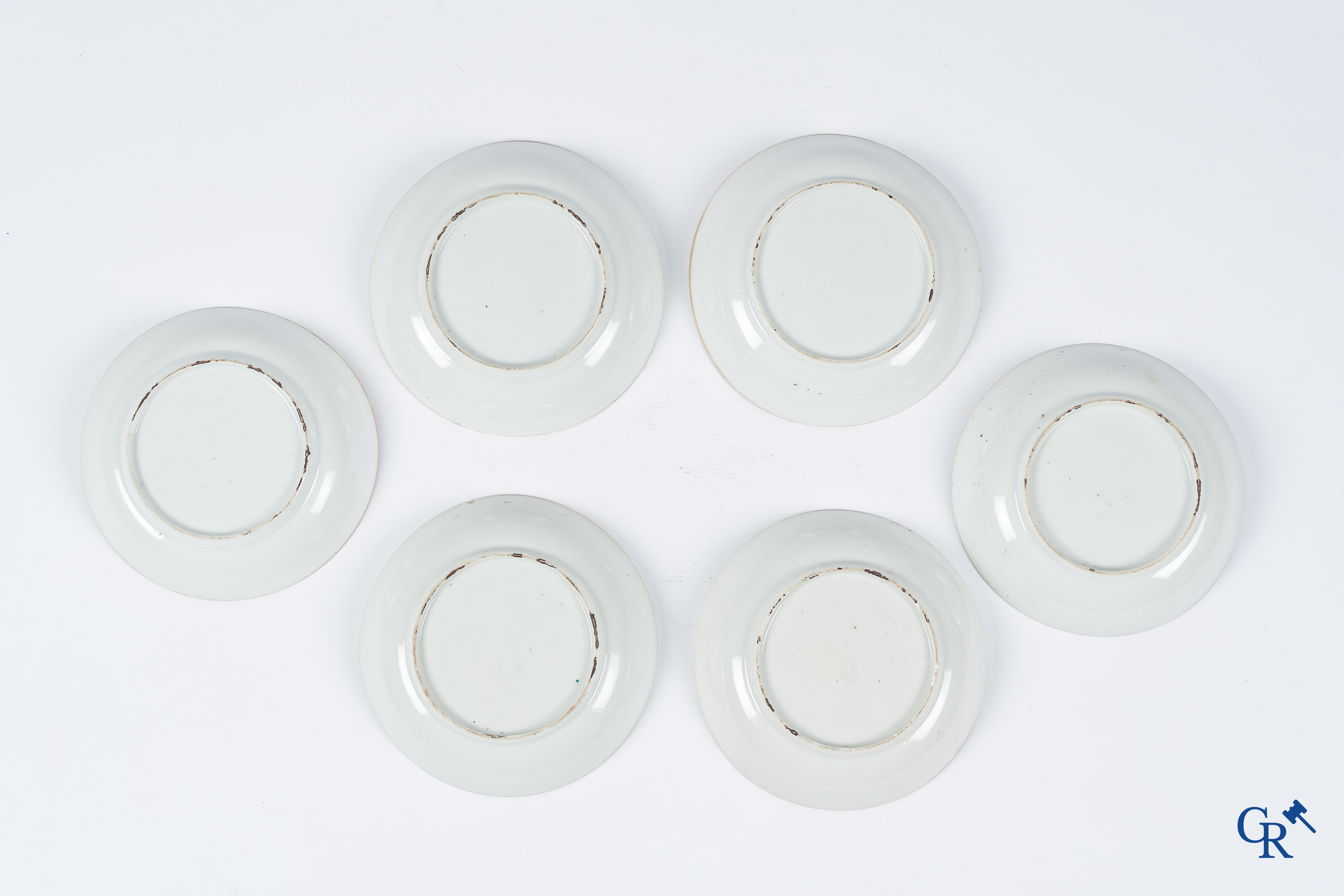Art Asiatique. Porcelaine chinoise. Ensemble de 6 tasses et soucoupes en porcelaine chinoise d'exportation avec décor mandarin. 
