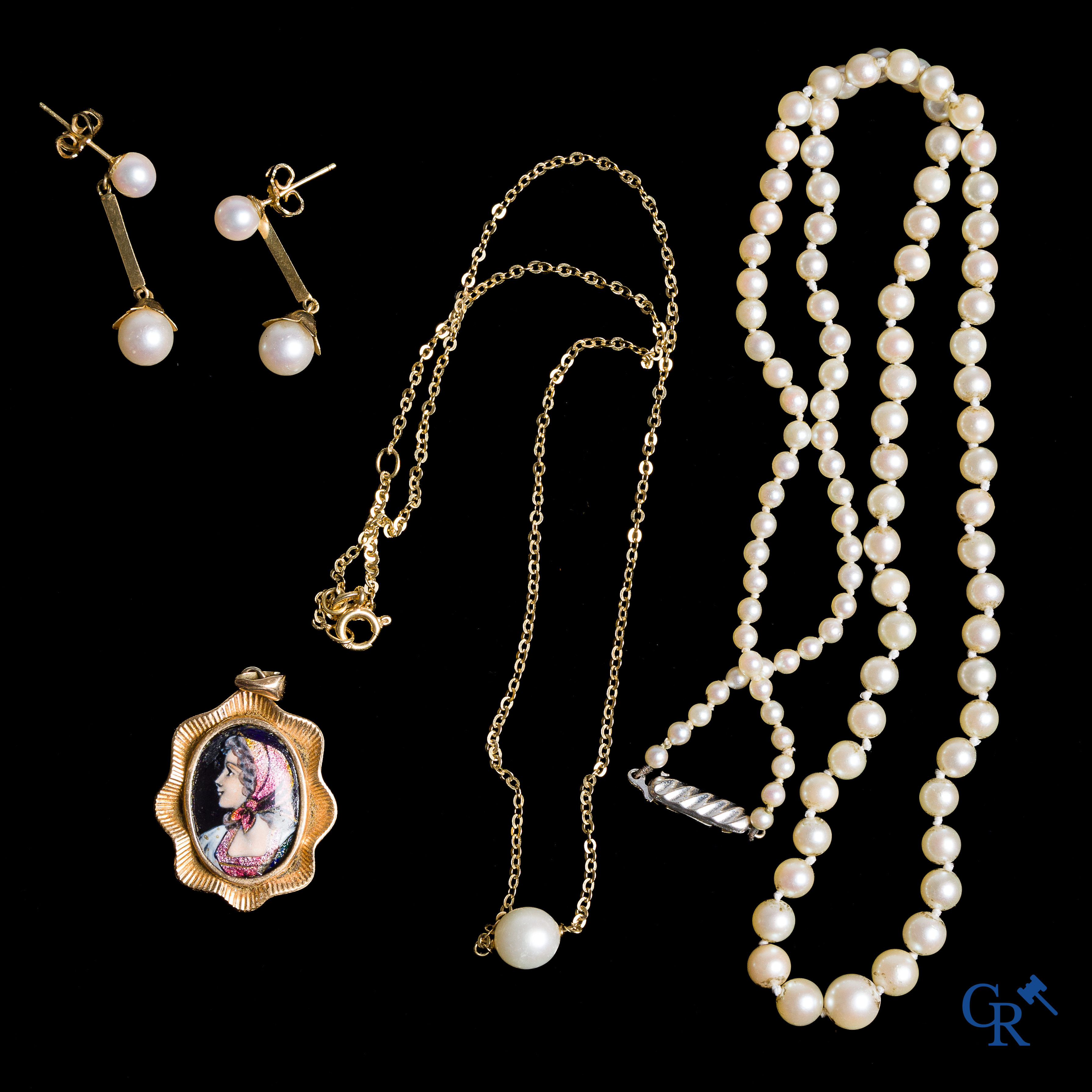 Juwelen. Lot met diverse juwelen in goud 750°/00.