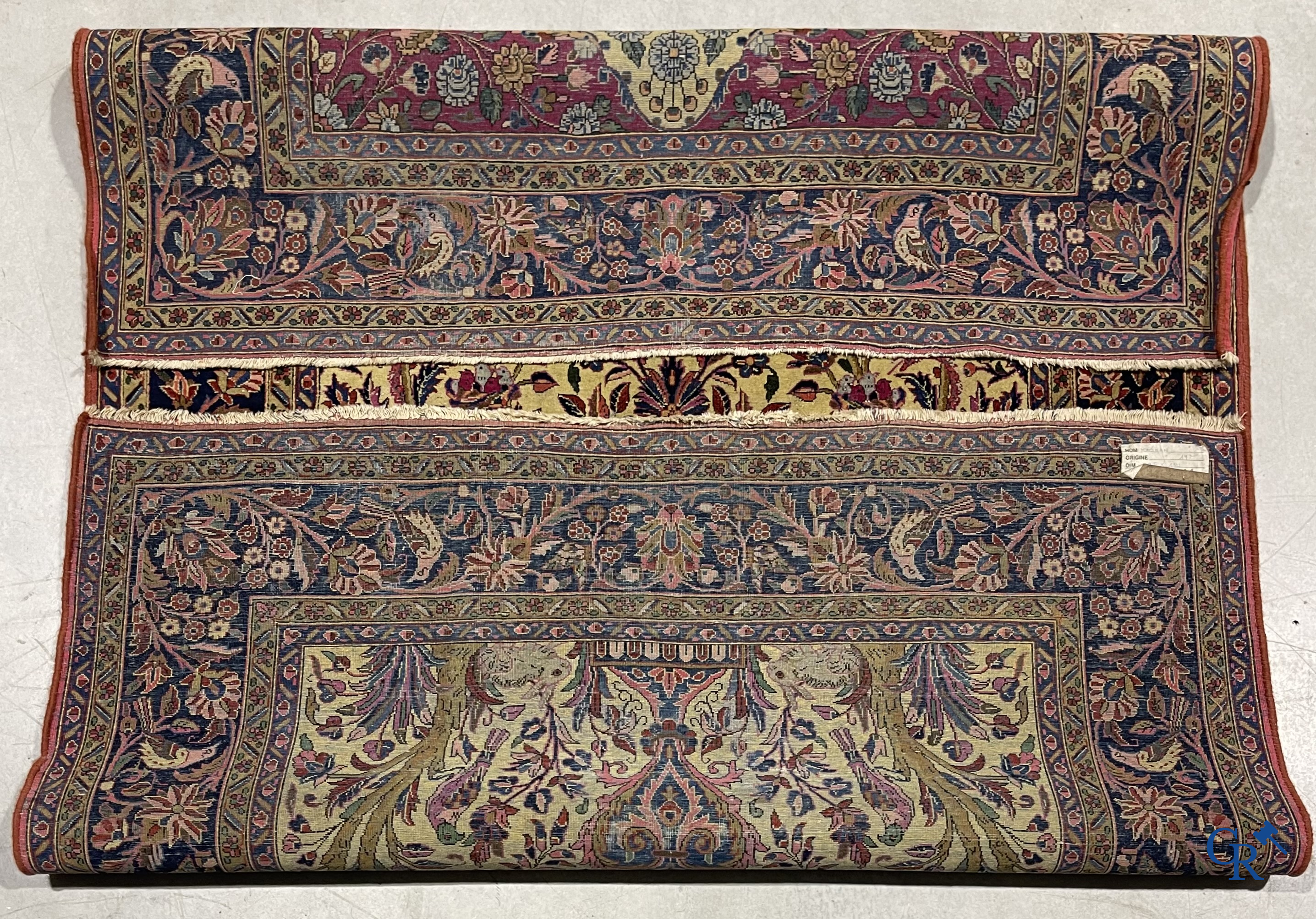 Tapis d'orient. Kashan. Tapis persan antique en soie avec motif arbre de vie.