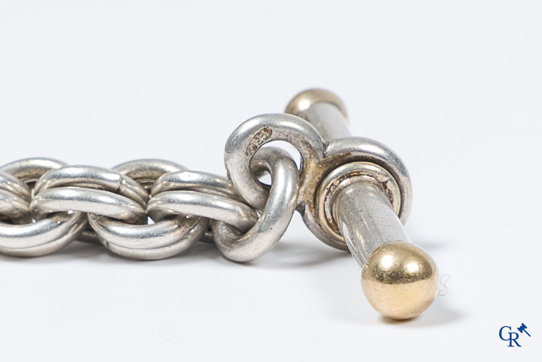 Bijoux. Lot avec divers bijoux en argent.