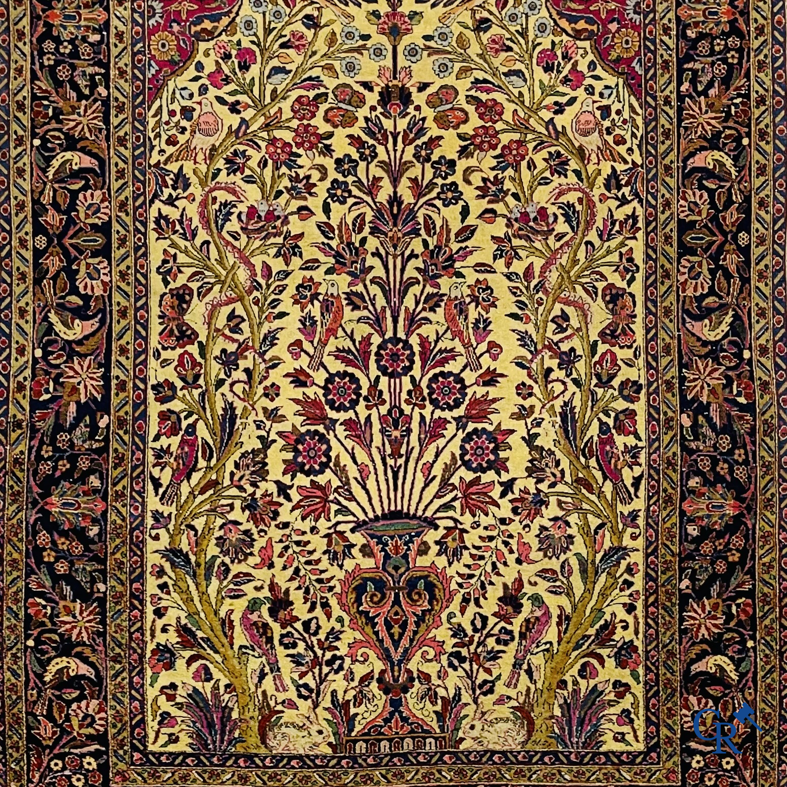 Tapis d'orient. Kashan. Tapis persan antique en soie avec motif arbre de vie.