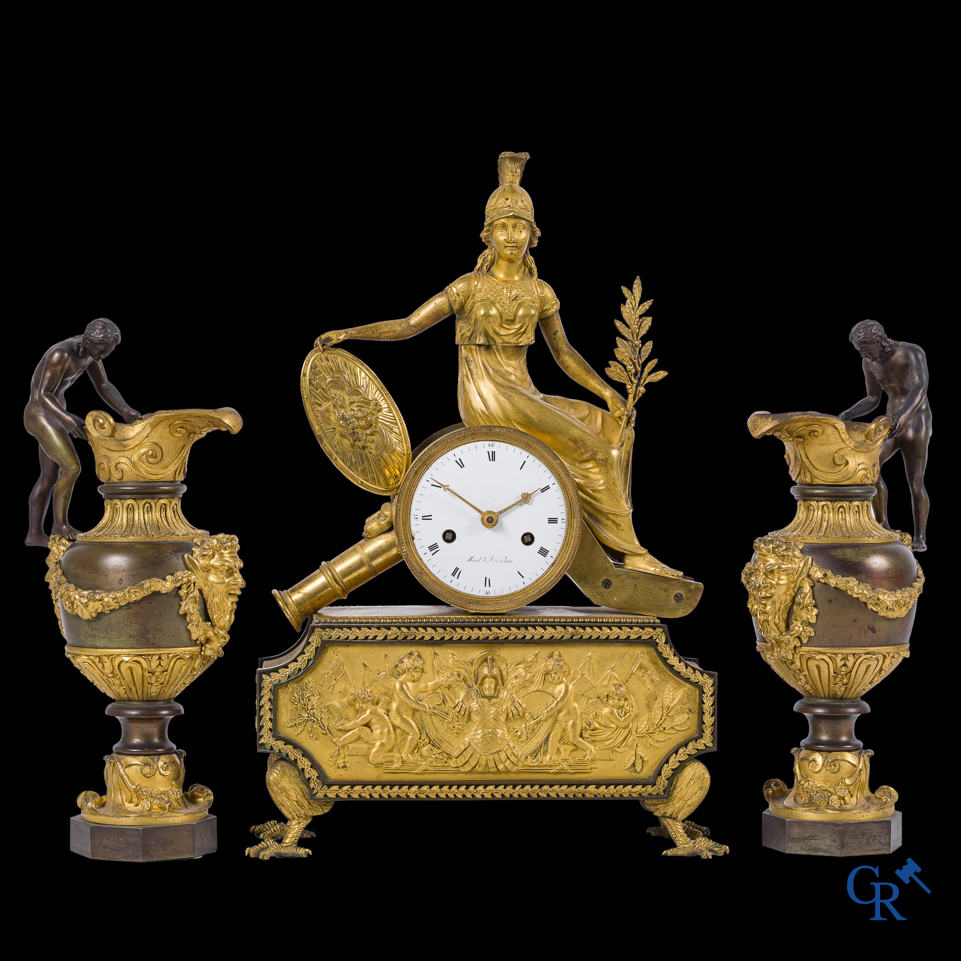 Deverberie & Sigisbert-François Michel. Pendule et paire d'aiguières en bronze finement ciselé et doré. Fin du XVIIIème siècle.