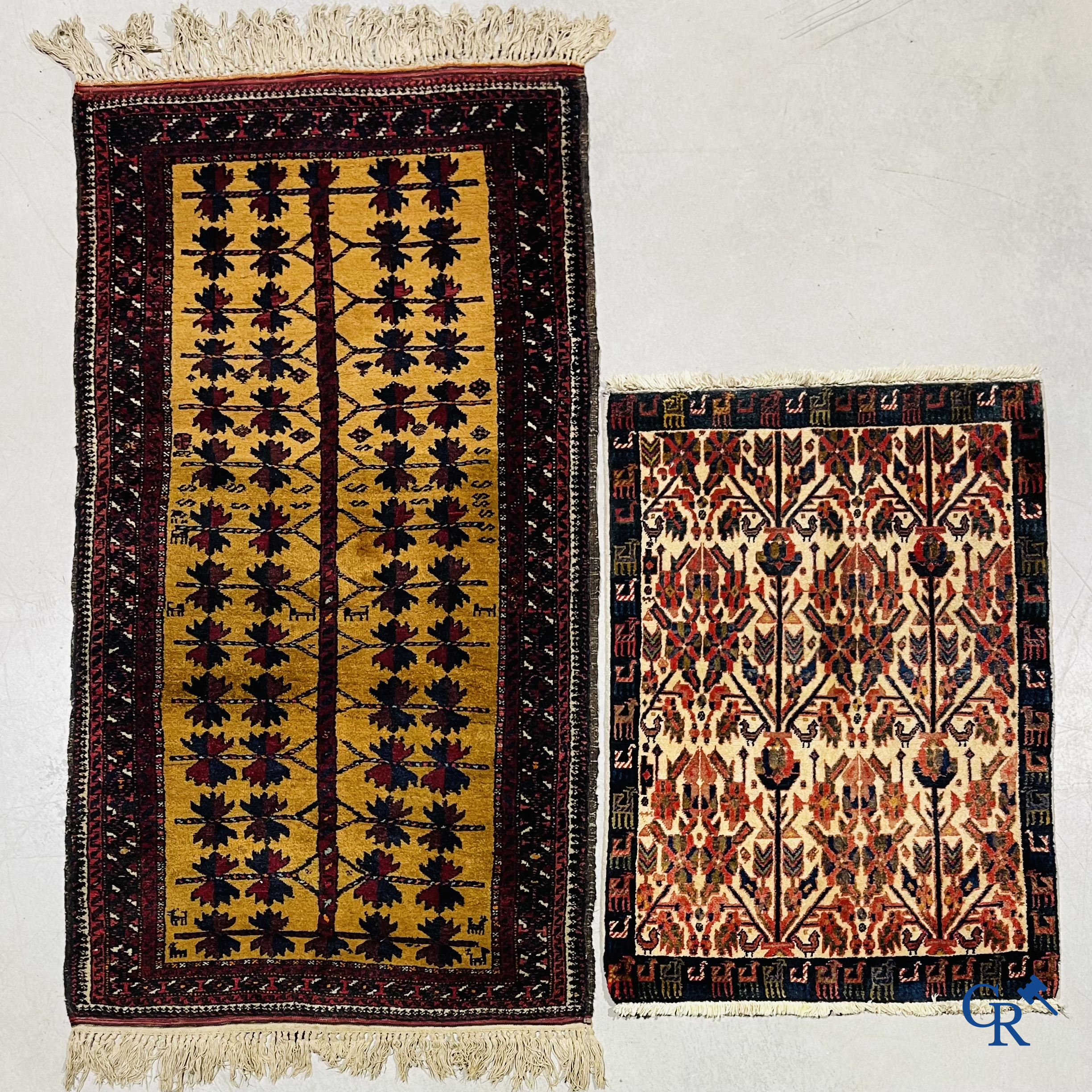 Tapis d'orient. 2 tapis persans noués à la main.