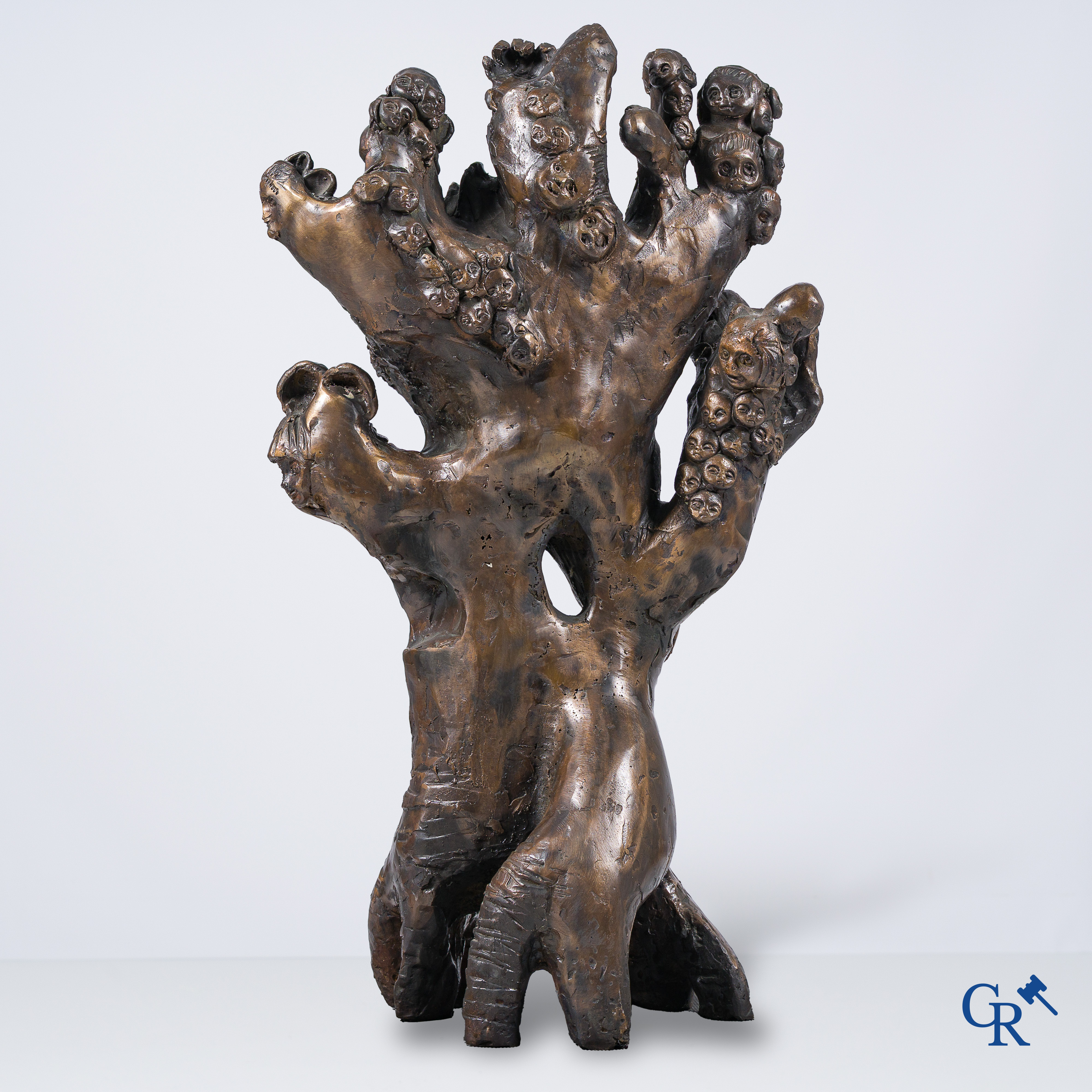 May Claerhout (1939-2016)(*) "L'arbre généalogique" Importante sculpture en bronze. Signée.