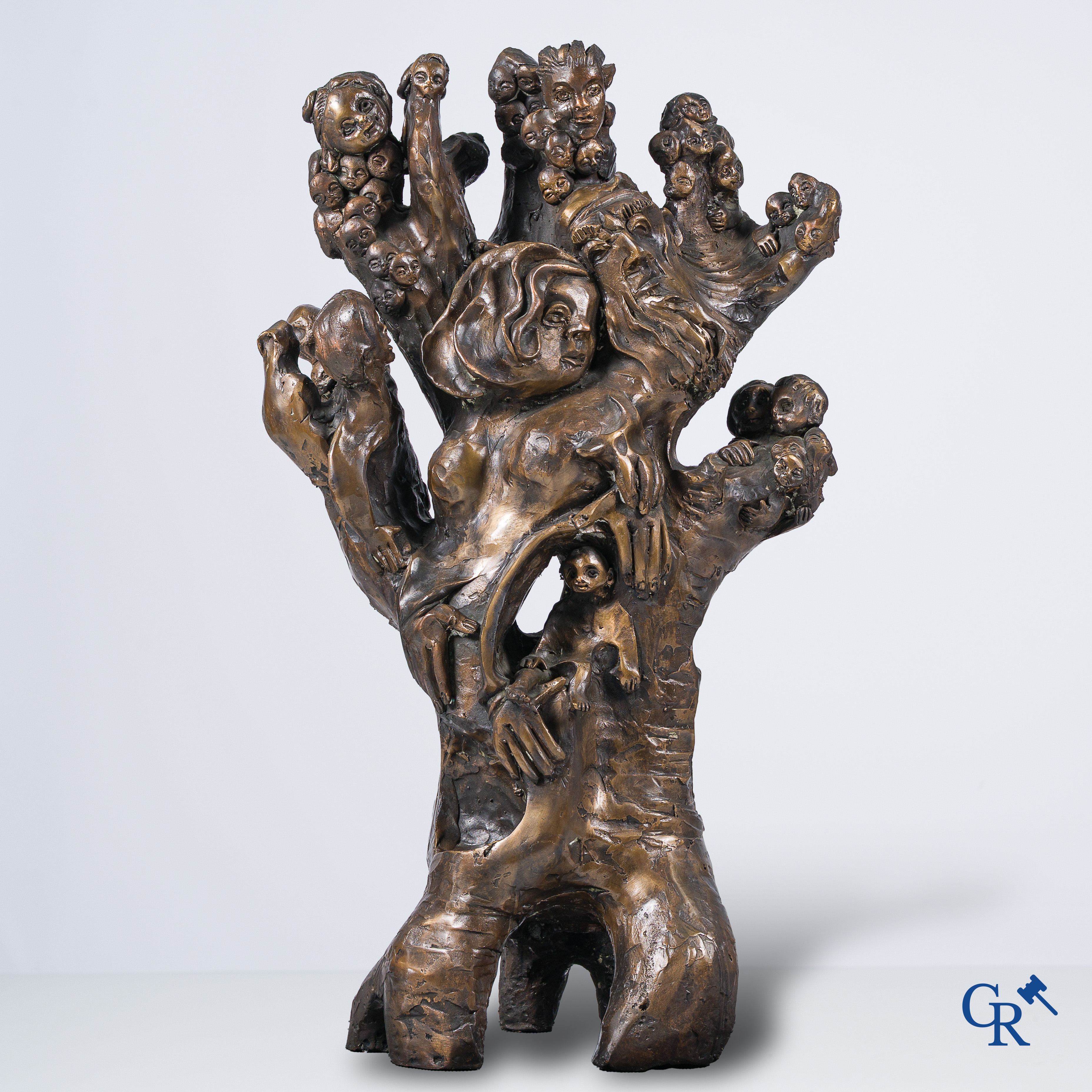 May Claerhout (1939-2016)(*) "L'arbre généalogique" Importante sculpture en bronze. Signée.