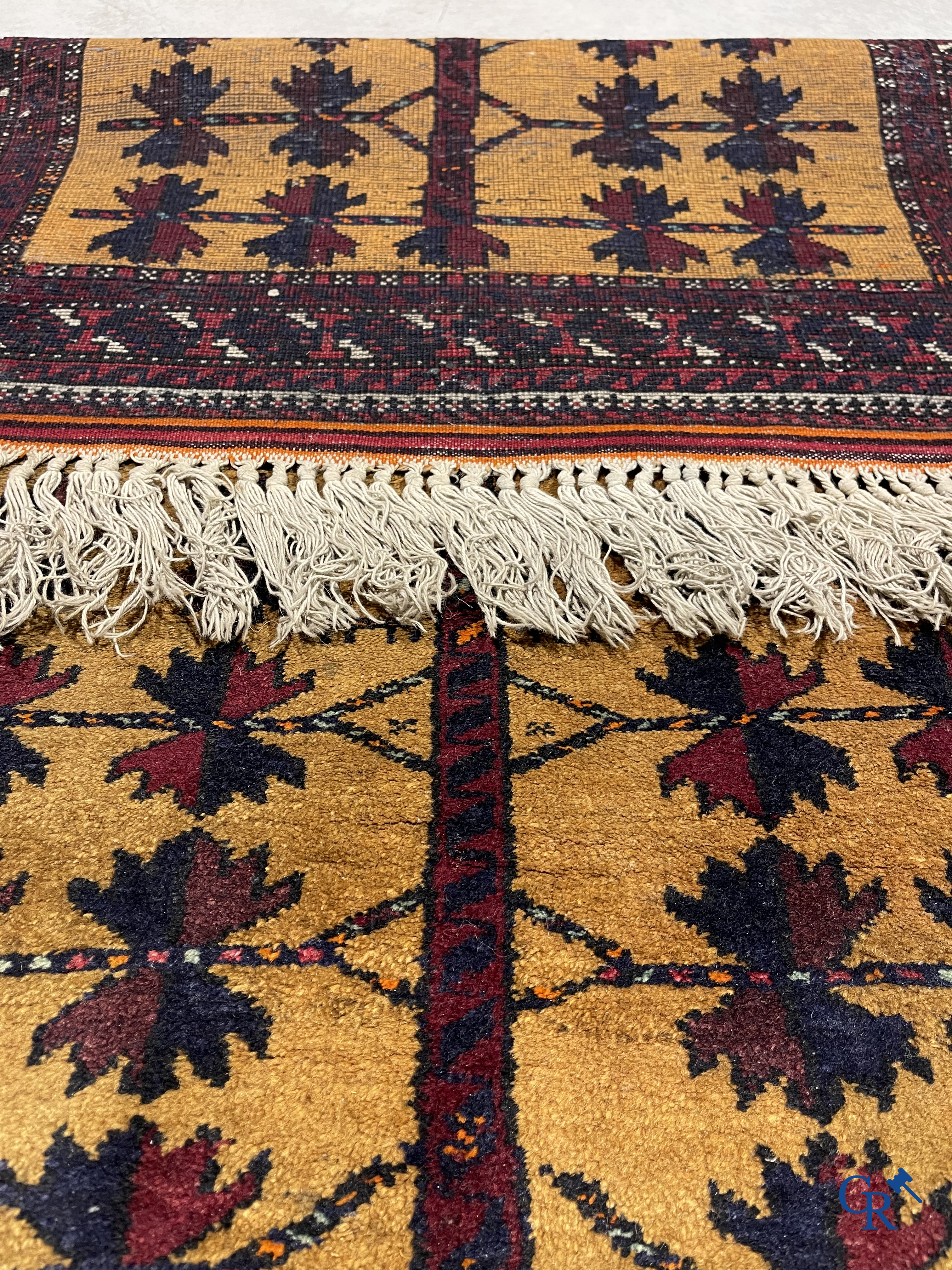 Tapis d'orient. 2 tapis persans noués à la main.