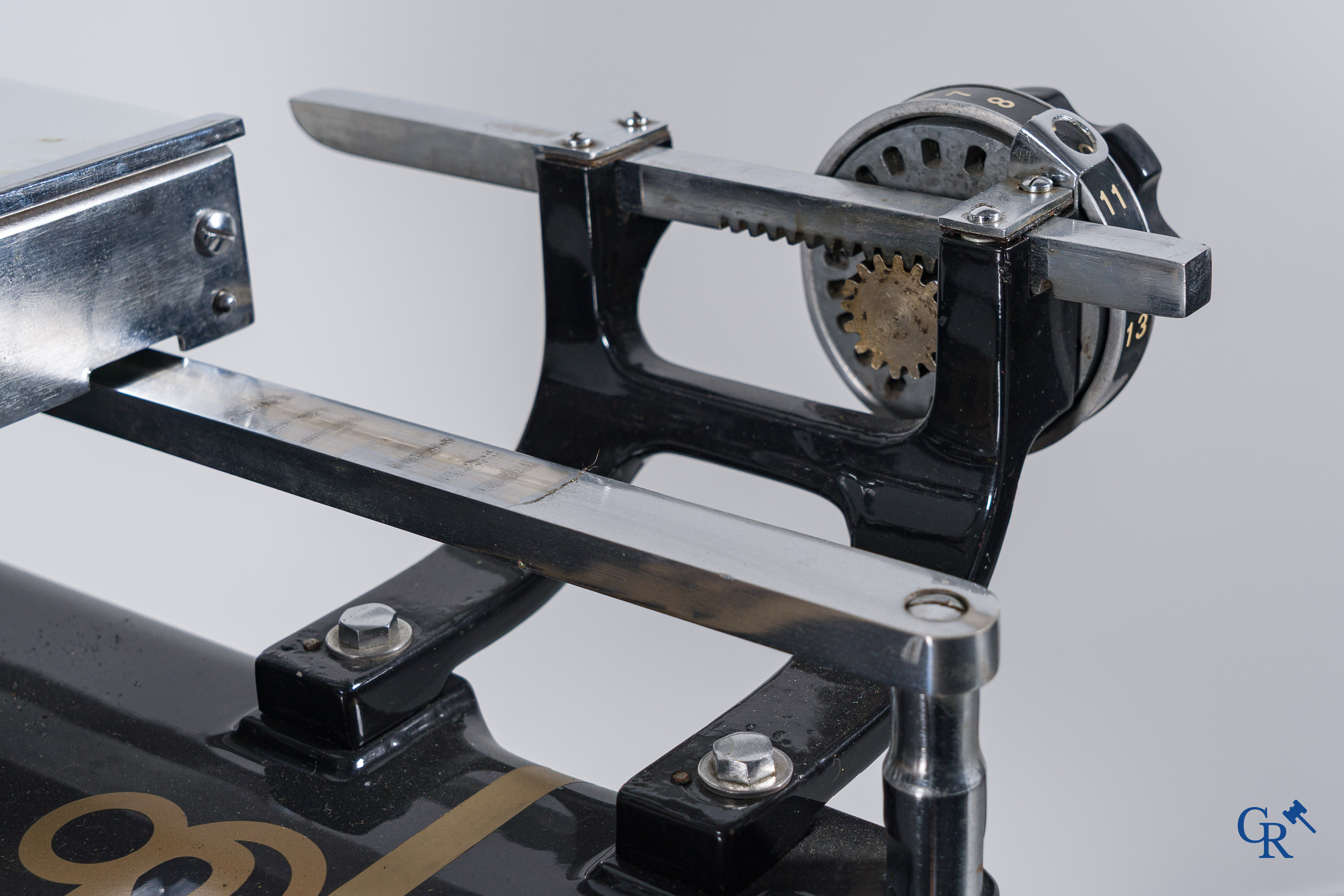 "Van Berkel's Patent" Importante Berkel VBP8, Machine à découper la viande et le fromage "Trancheuse à volant". Modèle 8 numéroté n°842948, circa 1930-1940.