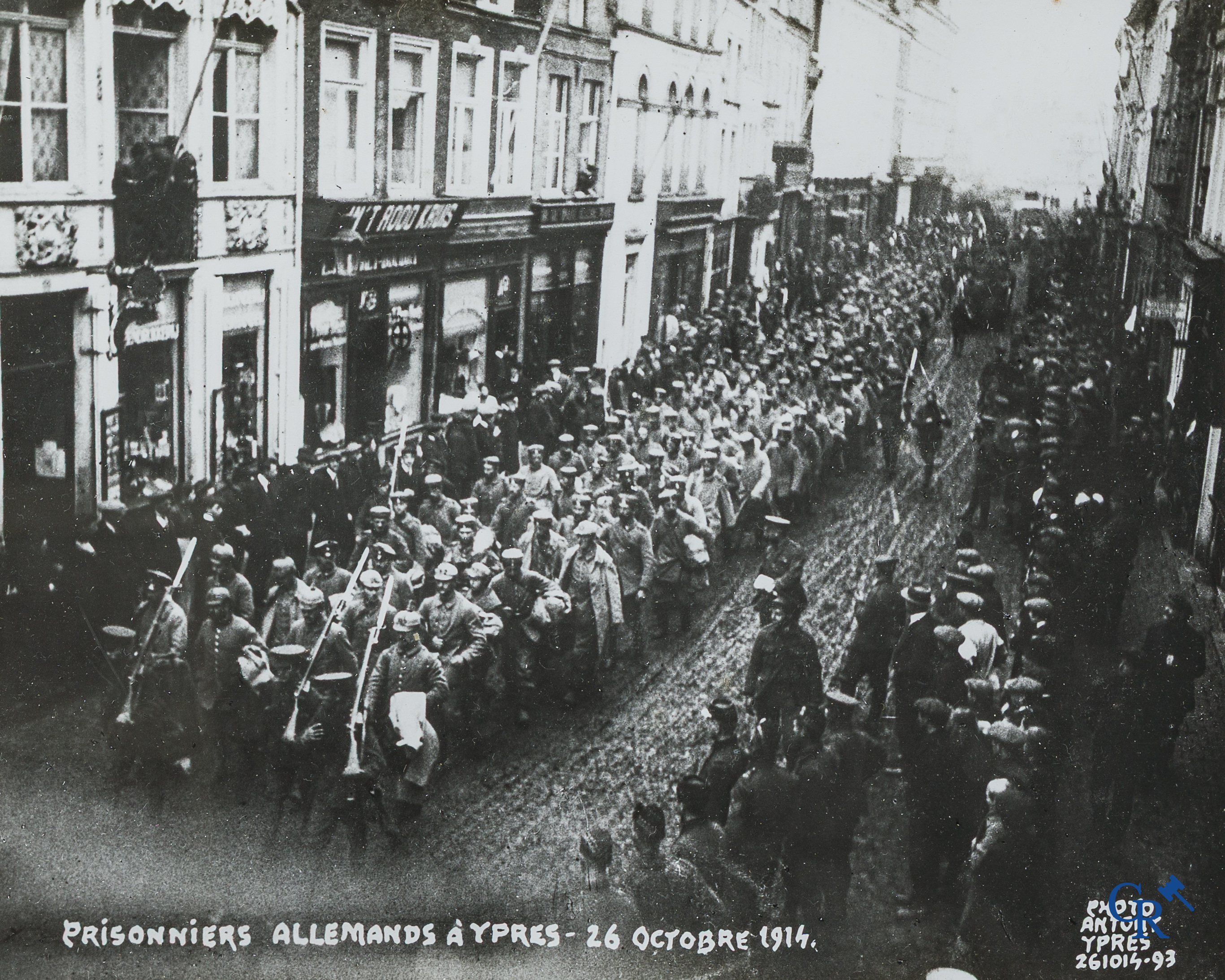 Photographie. Maurice Antony. Photographe belge. Photo originale "Prisonniers Allemands à Ypres" 26 octobre 1914.