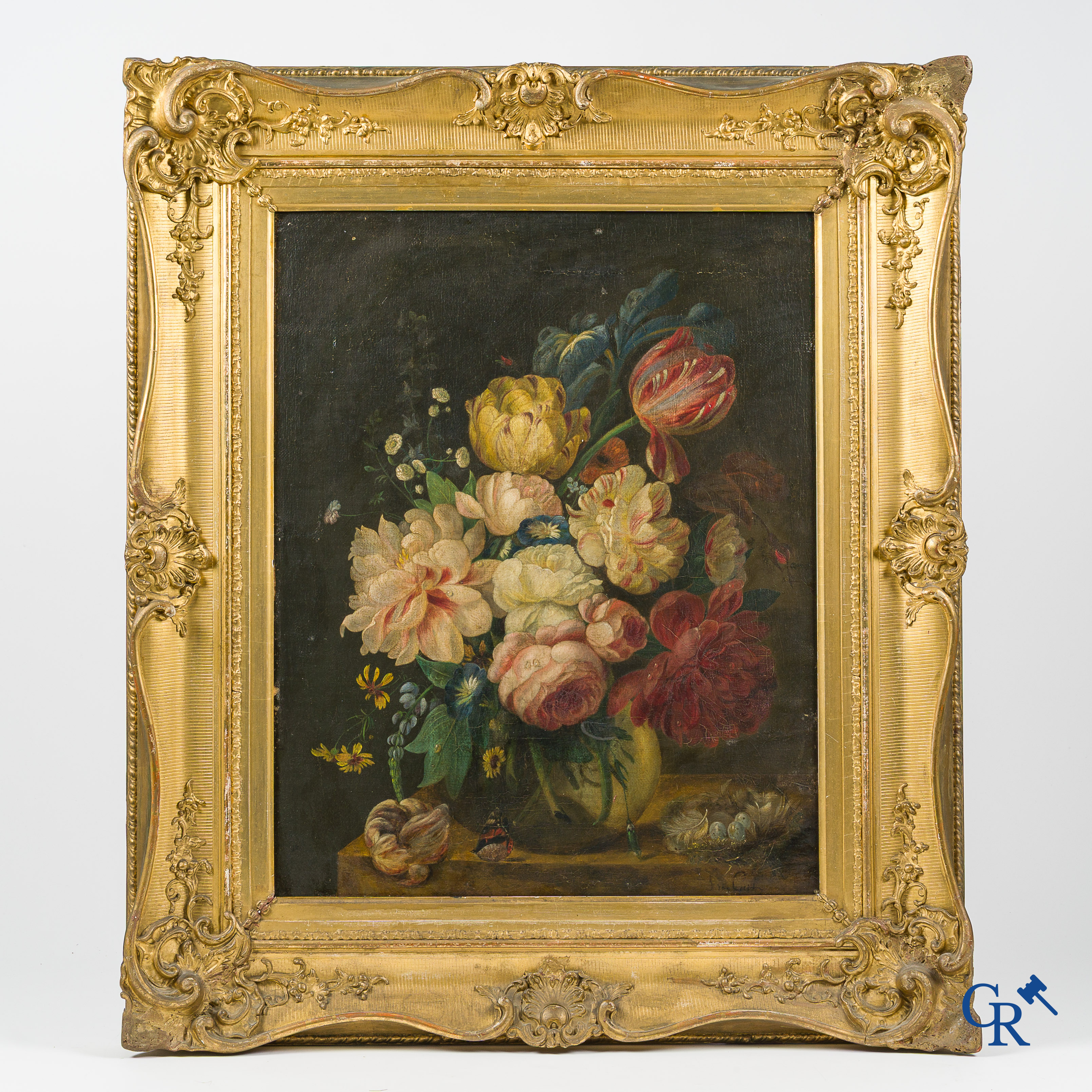 Bloemenstilleven met insecten. Schilderij, olie op doek. Onleesbaar gesigneerd onderaan rechts. 19e eeuw.