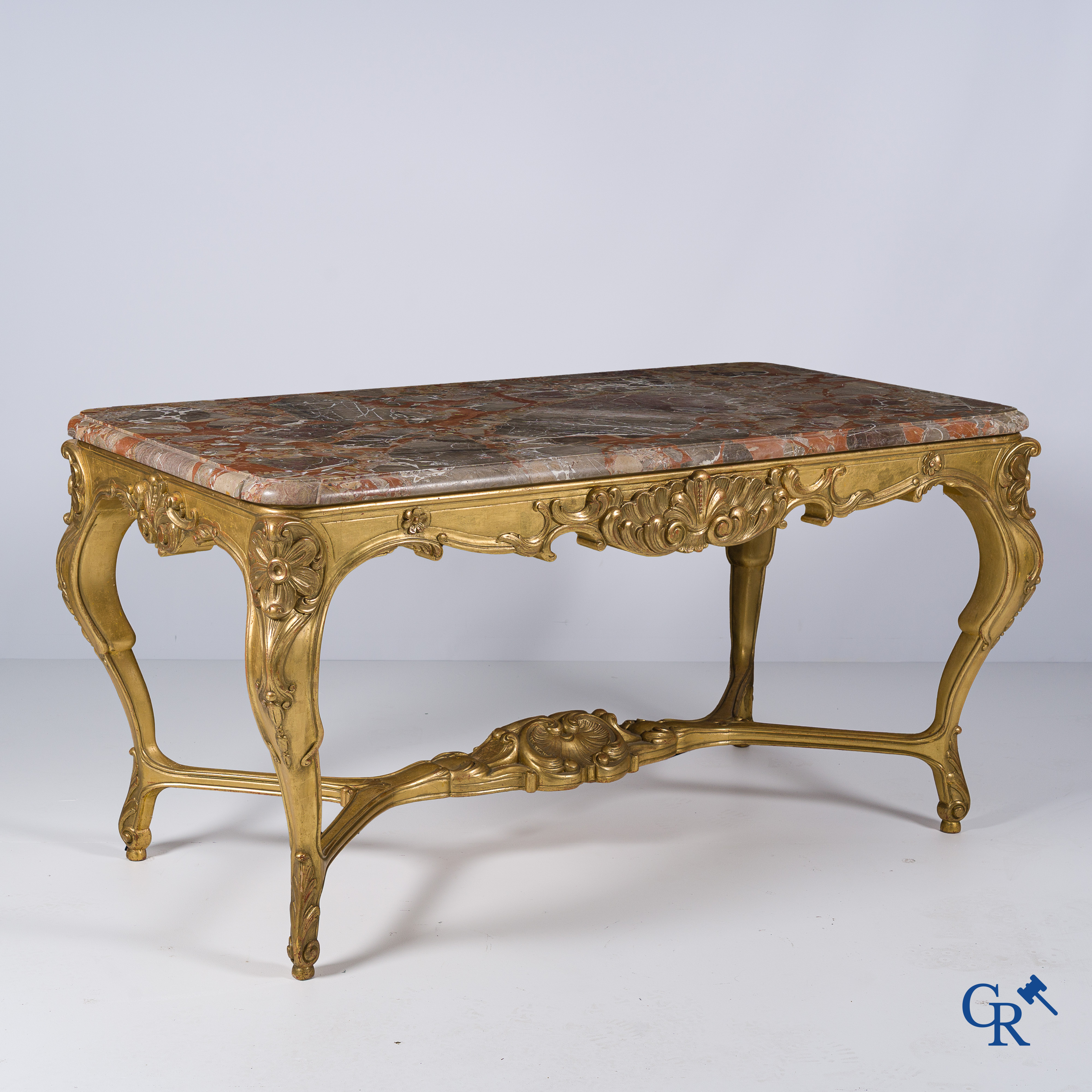 Table console en bois sculpté et doré avec plateau en marbre. Style LXV.