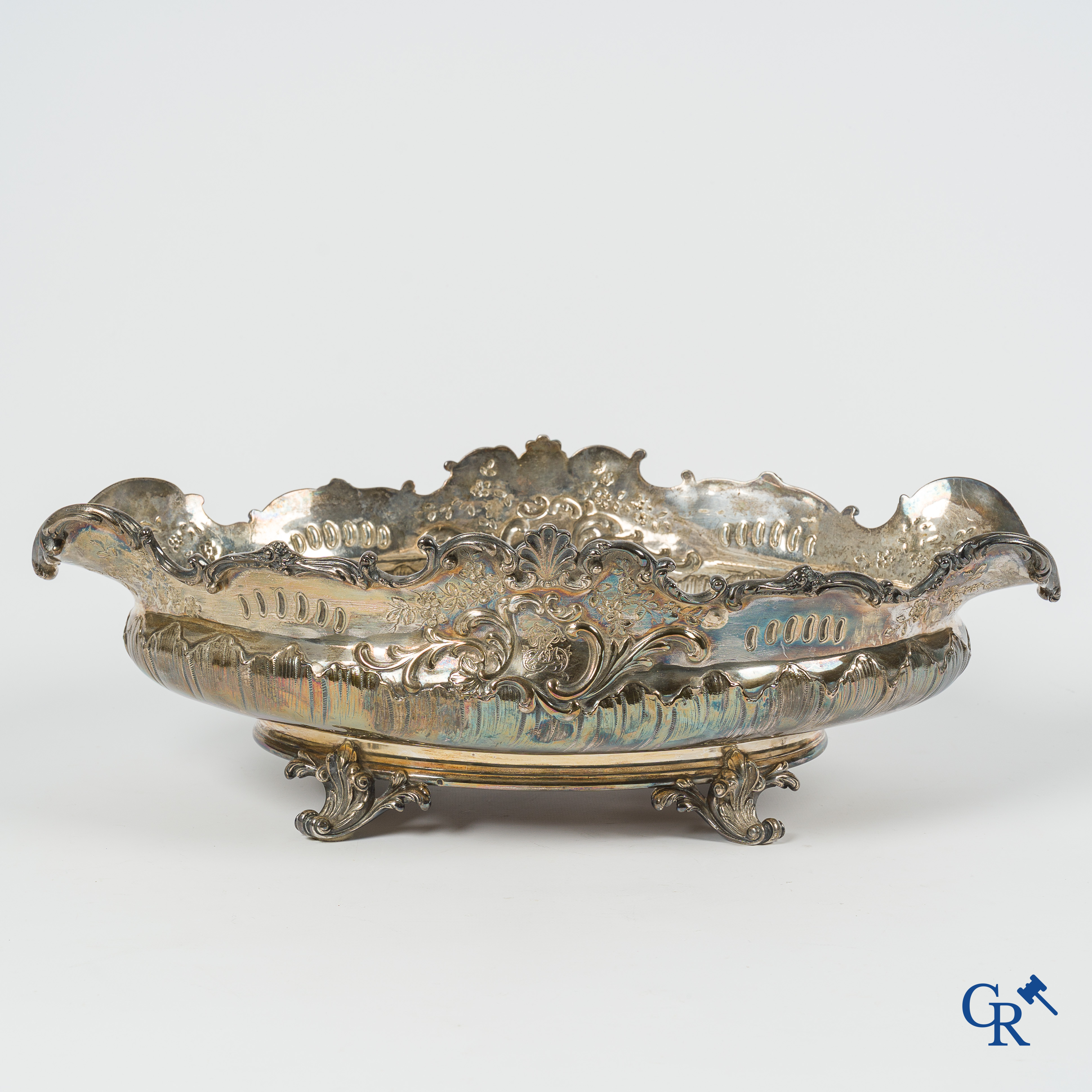 Argent. Milieu de table en argent. Poinçon tête de Minerve. Style LXV.