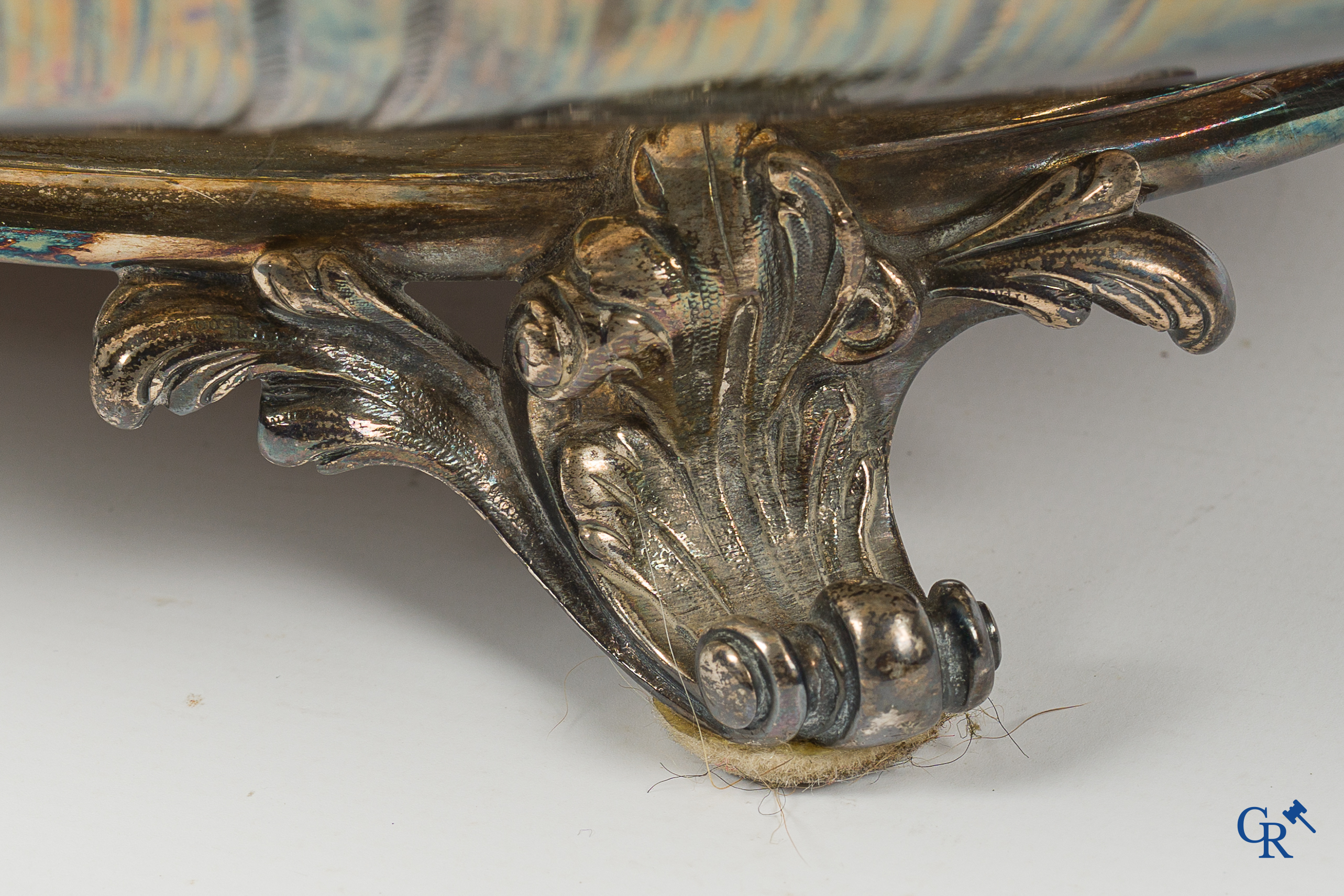 Argent. Milieu de table en argent. Poinçon tête de Minerve. Style LXV.