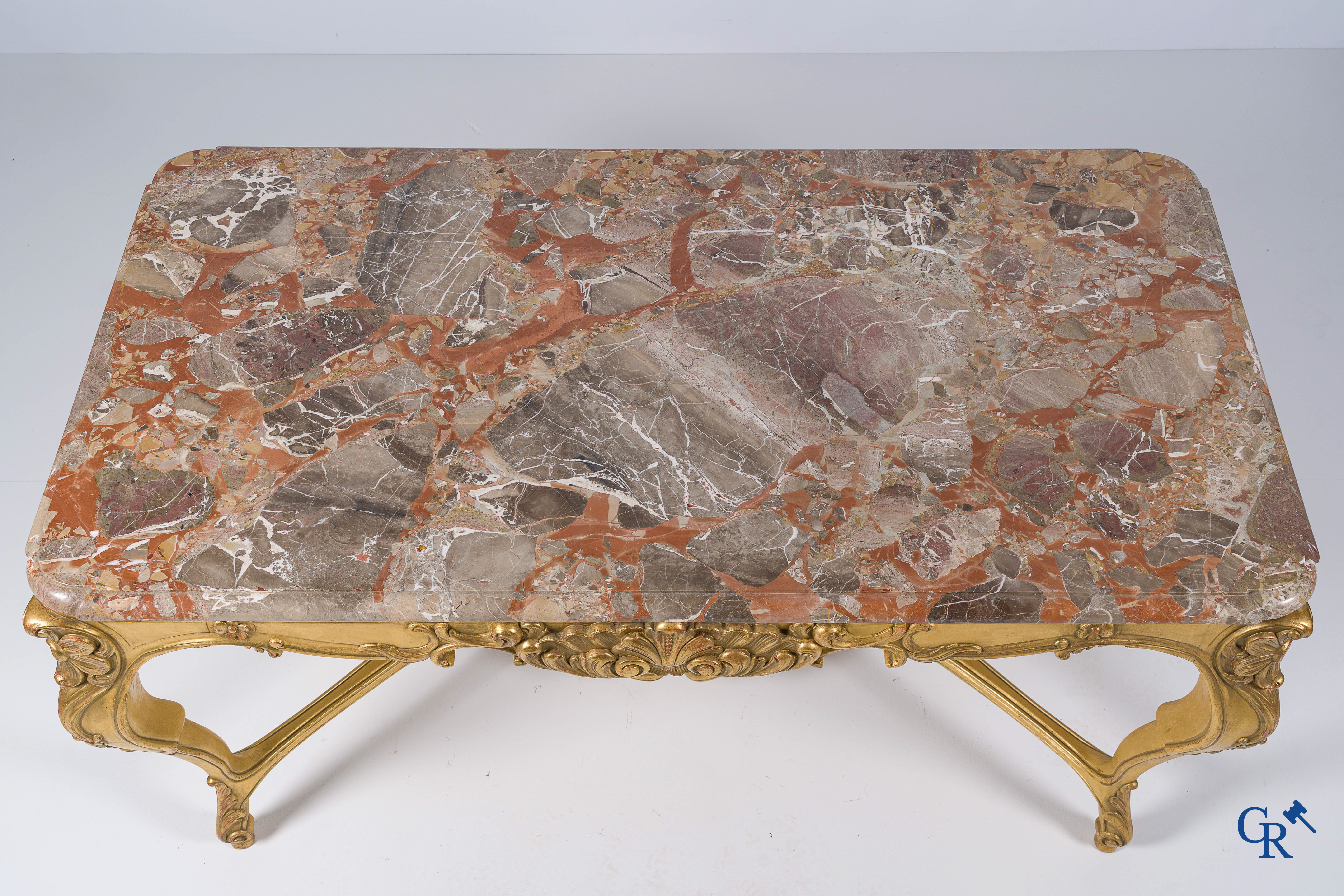 Table console en bois sculpté et doré avec plateau en marbre. Style LXV.