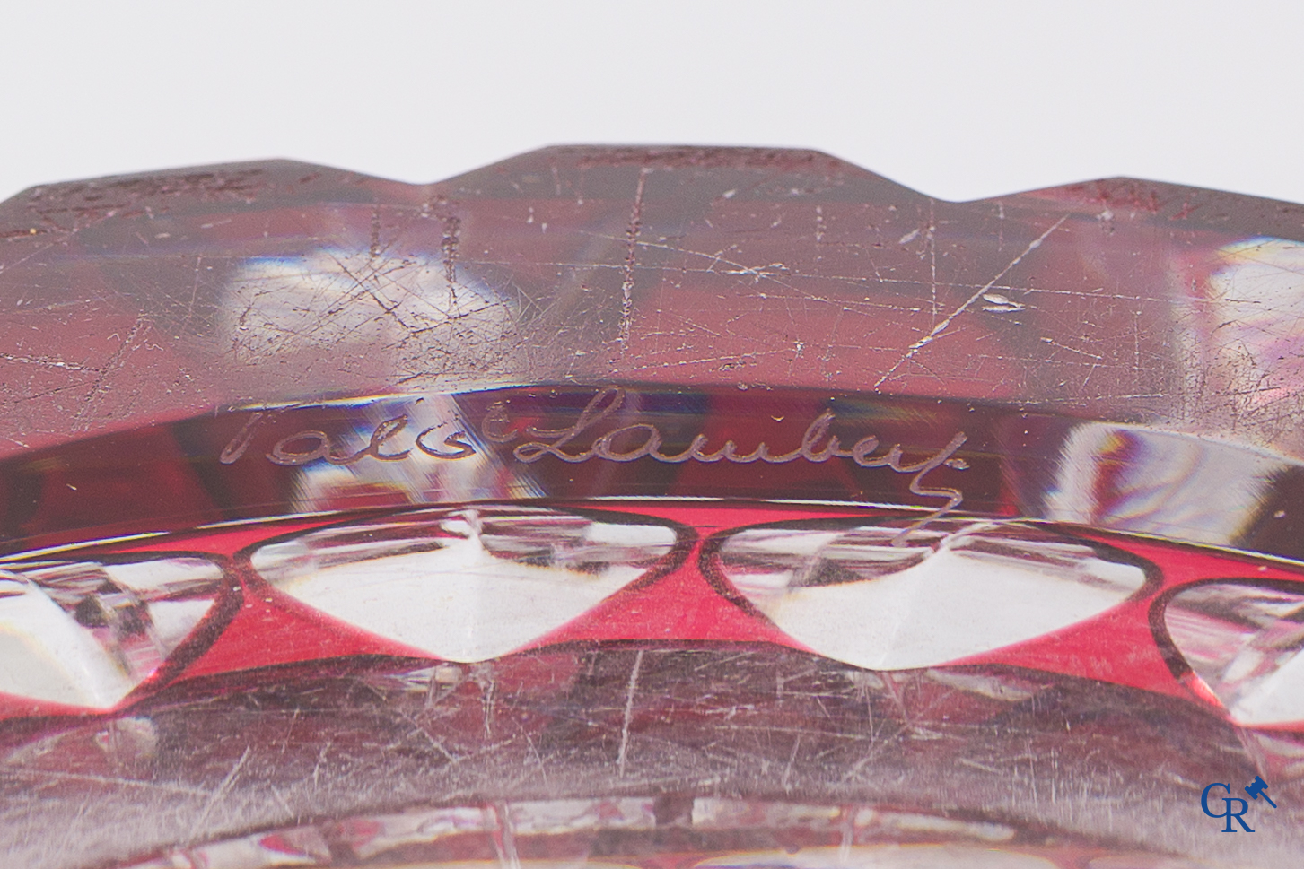 Val Saint Lambert. Vase Art déco et bonbonnière en cristal.