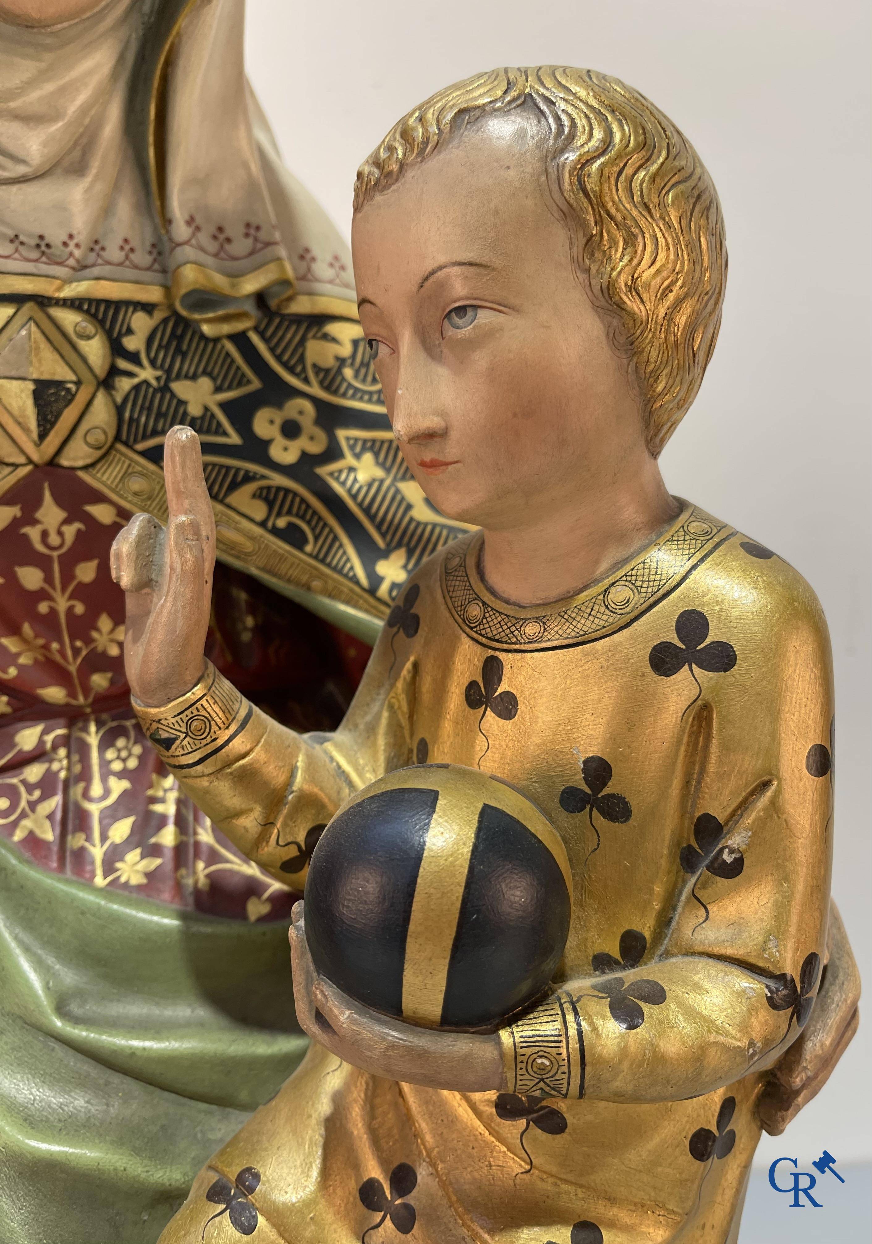 Religious objects, representation of Sint Barbara and Sint Anna ten Drieën in original polychromy. Late 19th century.
