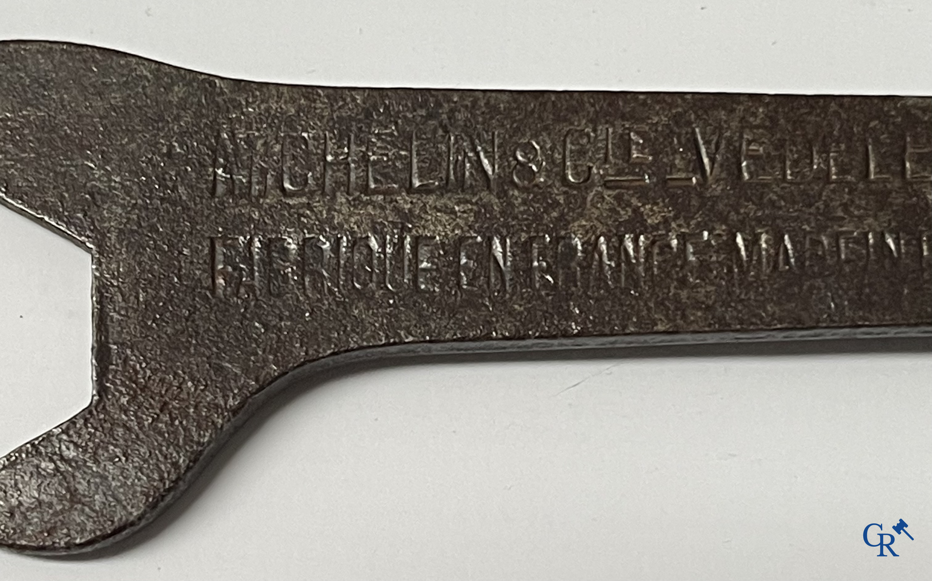 Michelin, an interesting lot with Michelin objects, mainly from the 1920's and 1930's.