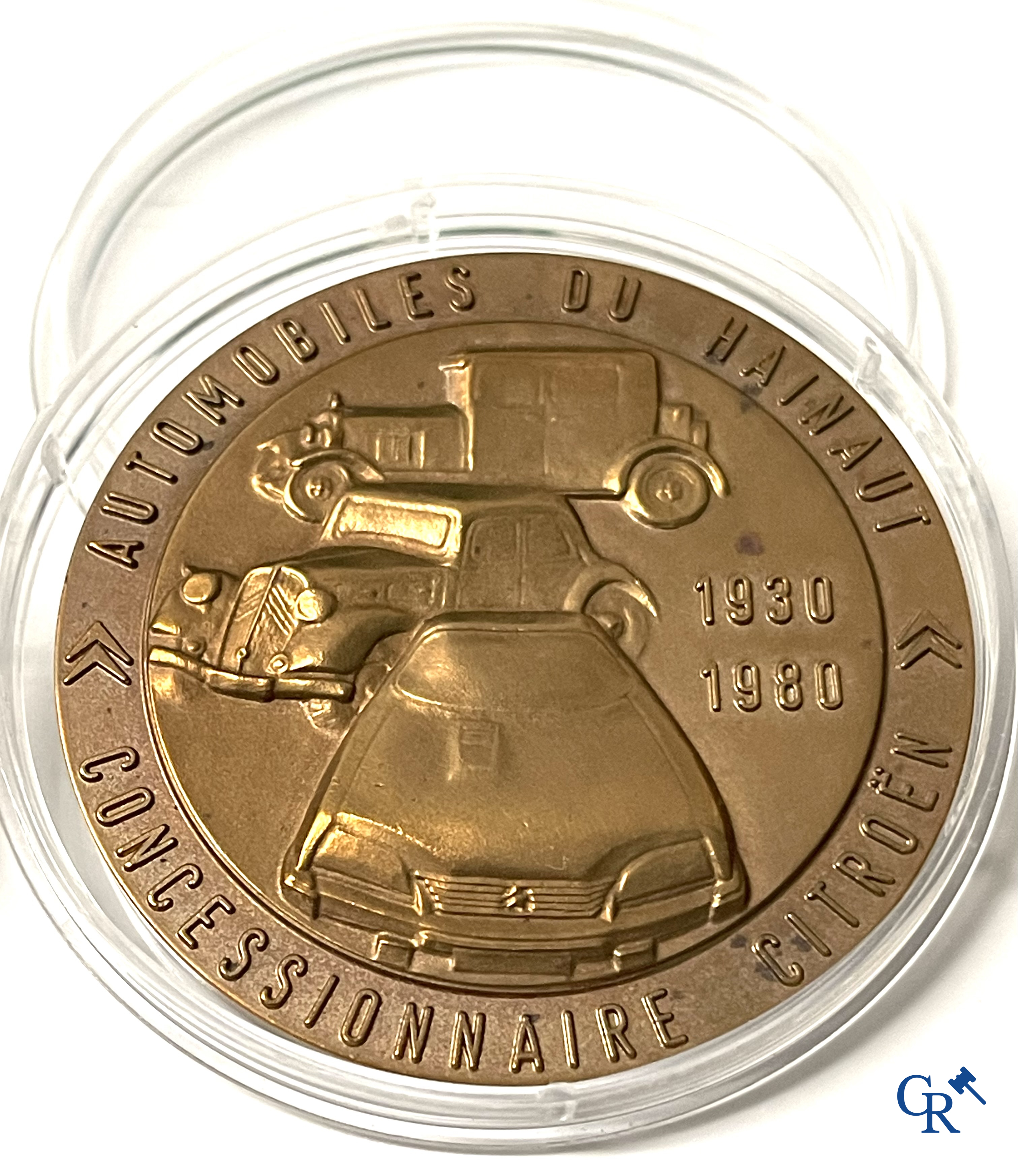 Automobilia, een kavel met diverse verzamelobjecten, Michelin, Castrol, Citroën, Rosengart, BP, enz.