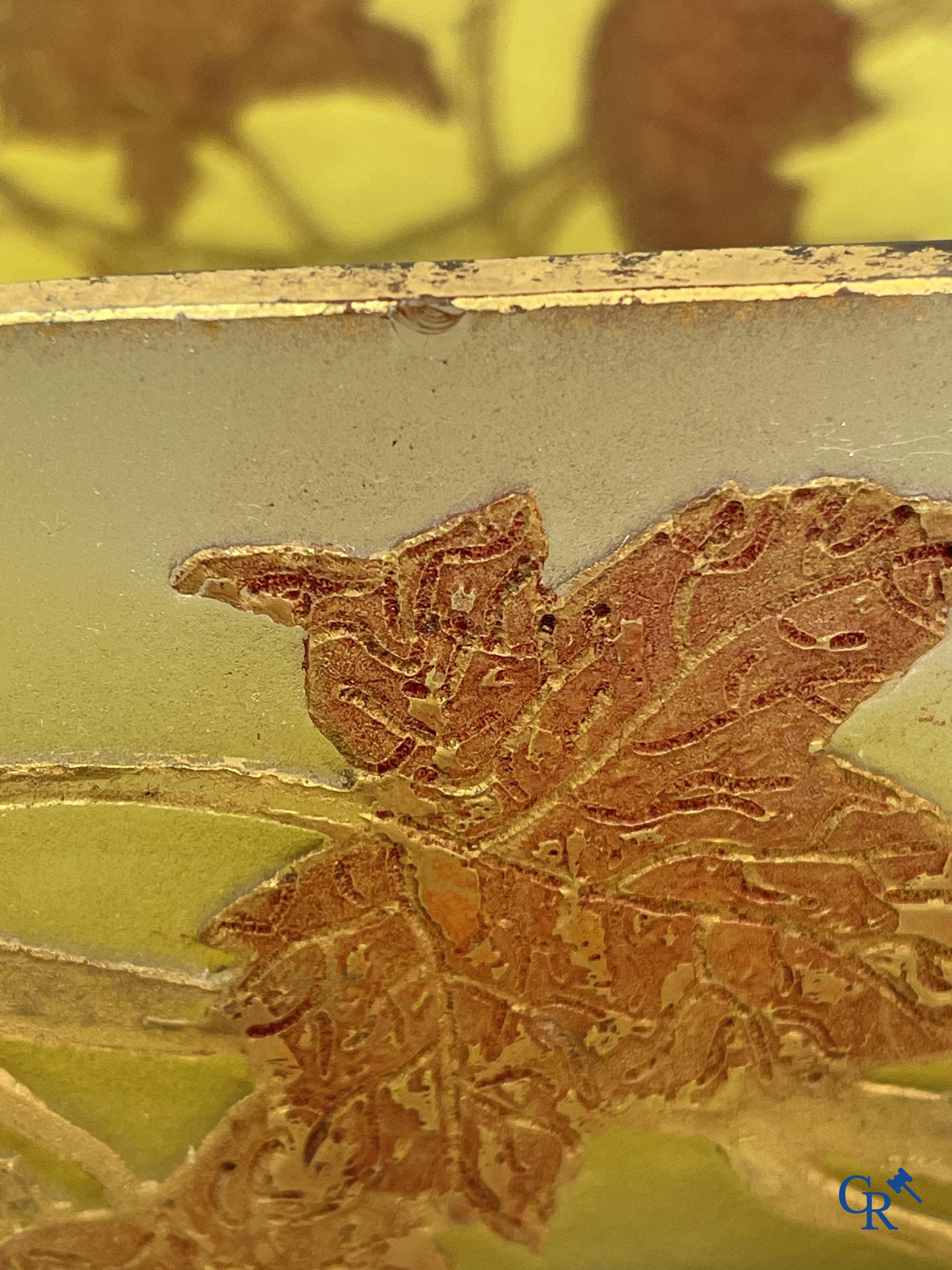 Daum Nancy. Large jardiniere in cameo glass with a decor of chestnut branches on a yellow relief background.