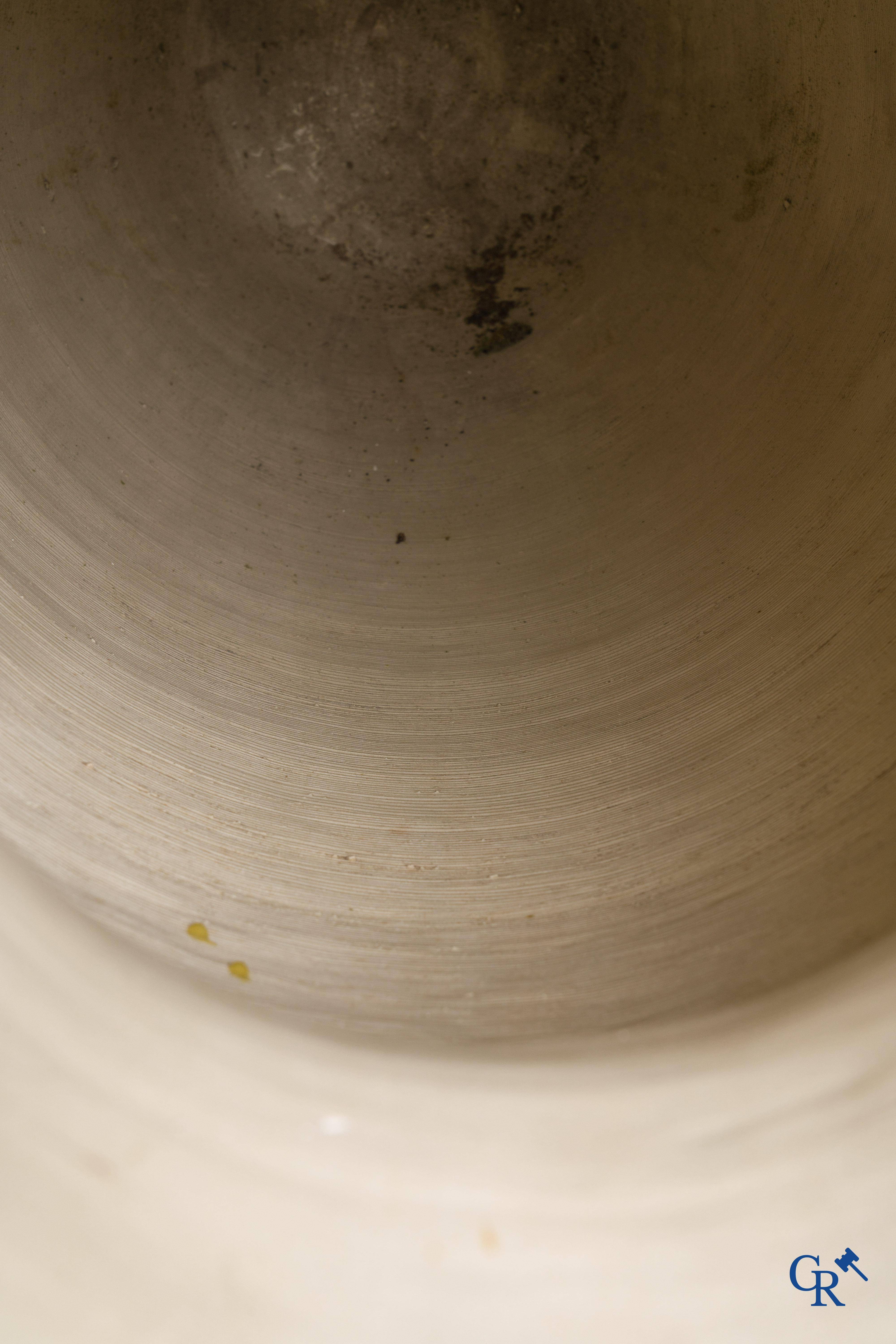 Asian Art, Japanese porcelain, an exceptional pair of large and finely decorated Satsuma vases. Meiji period.