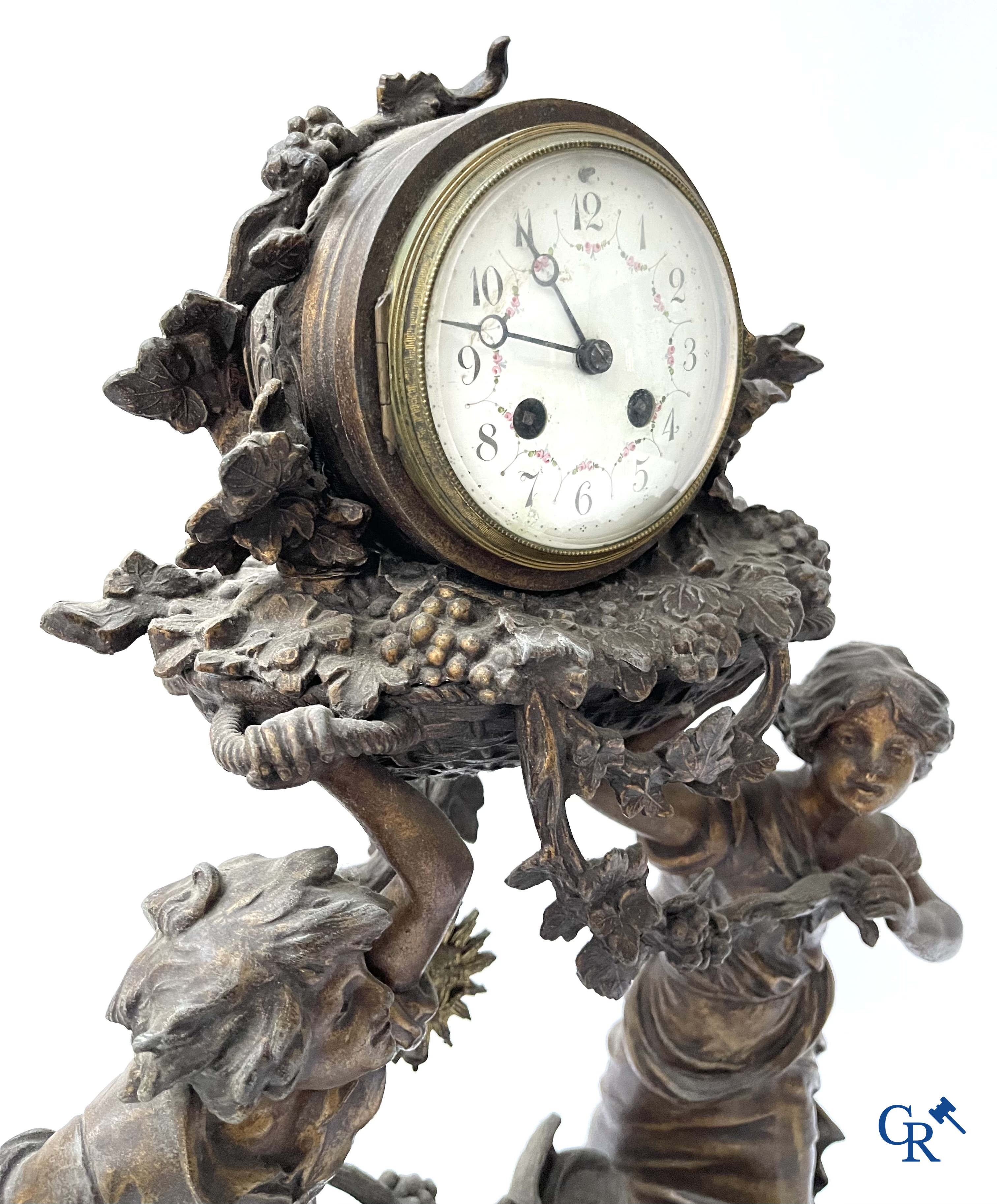 Louis & François Moreau (after). A large 3-piece fireplace set in spelter and marble. Circa 1910.