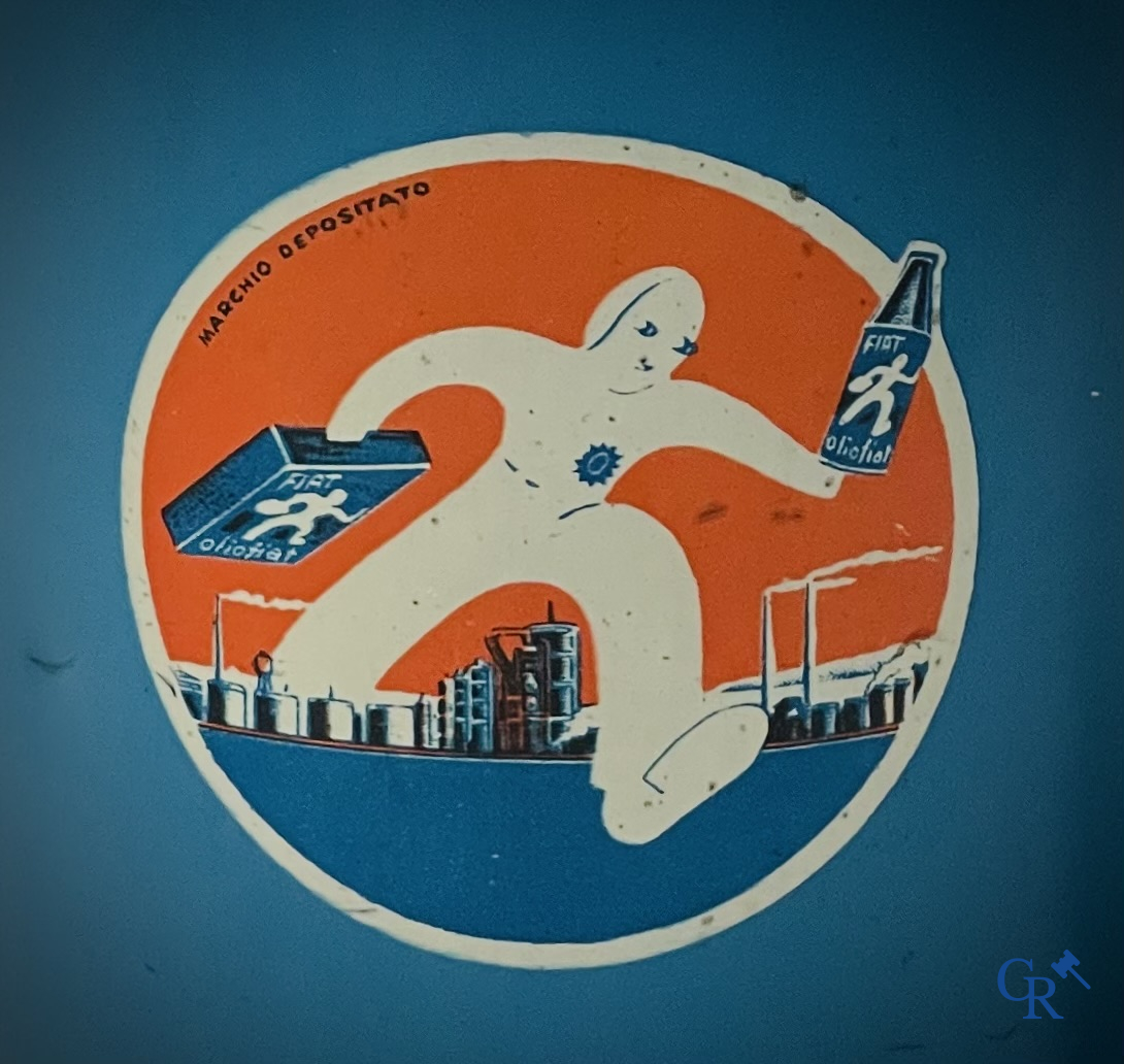 OlioFiat Turin. Oil can of the brand Fiat, department of lubricants for cars.