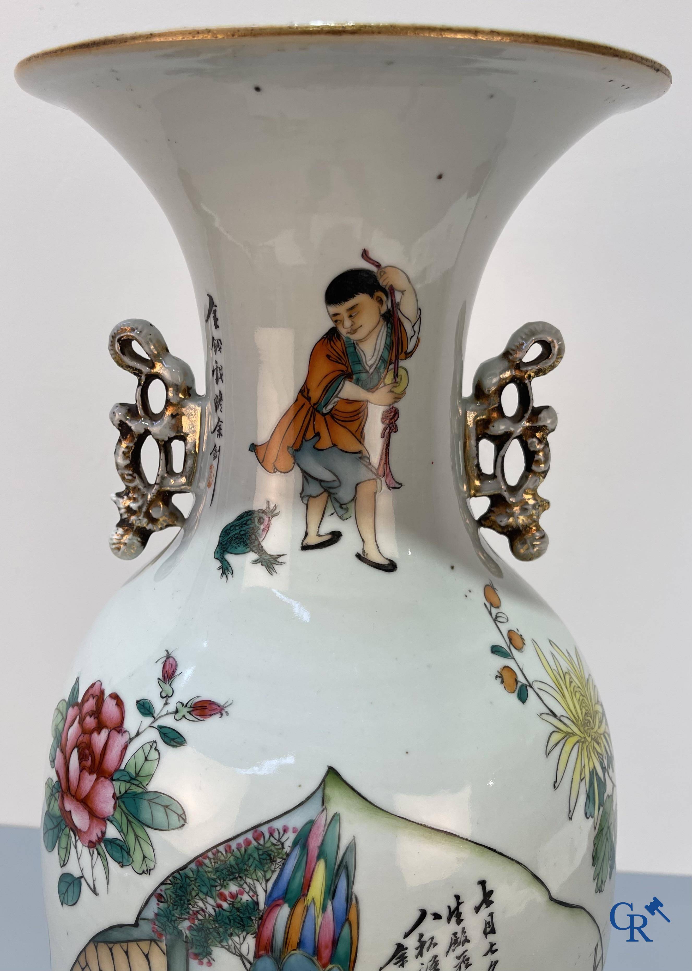 Asian Art, Chinese porcelain, a Chinese double decor vase with court scenes and calligraphy. Republic period.