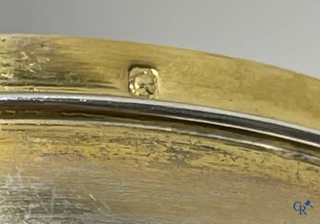 Religious objects, a ciboria partly in silver vermeil set with 17 brilliant cut diamonds. 1st grade. 19th century.