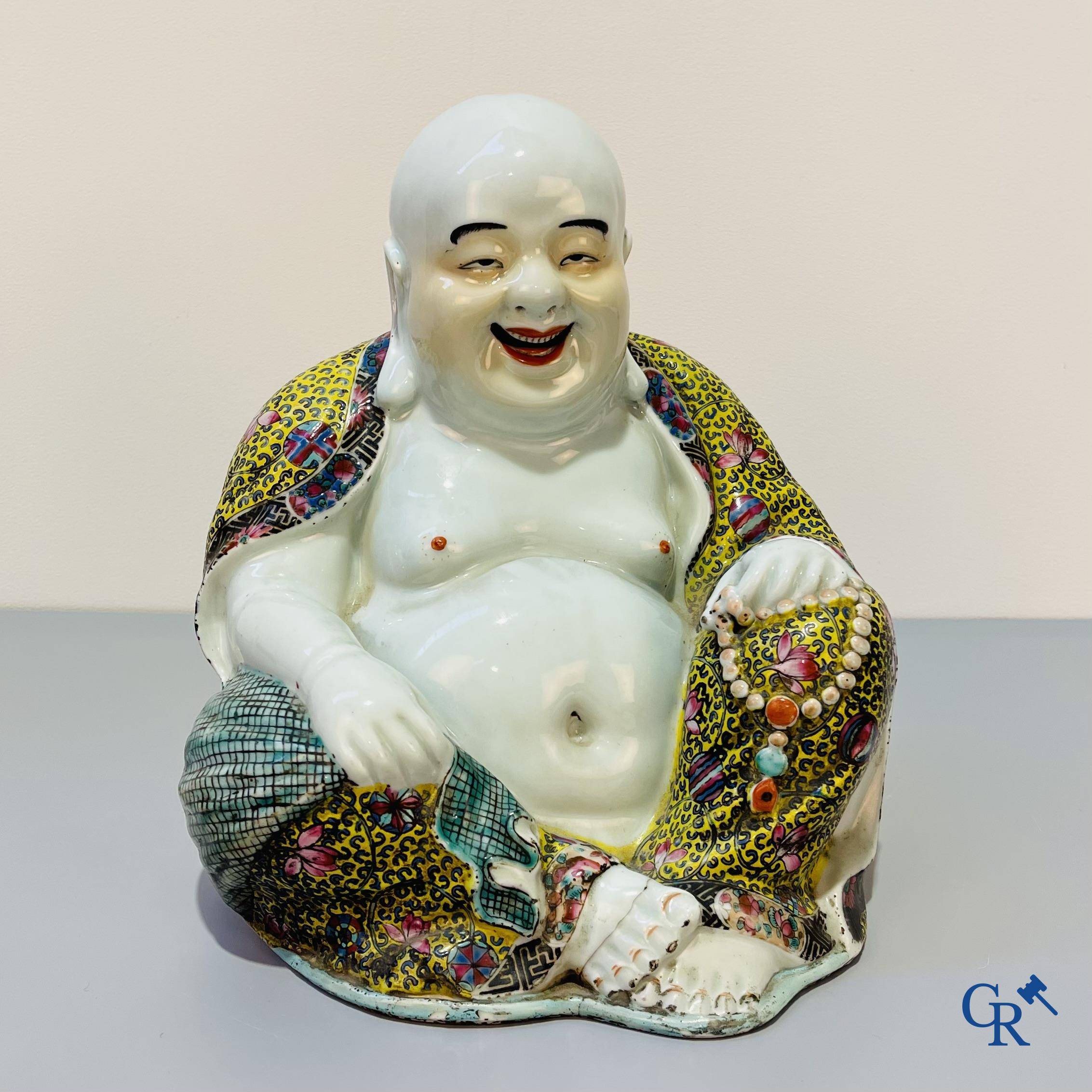 Hermès Paris: anneau / serre foulard + jonc en métal doré emaille polychrome, décor à motifs de lion. made in Austria