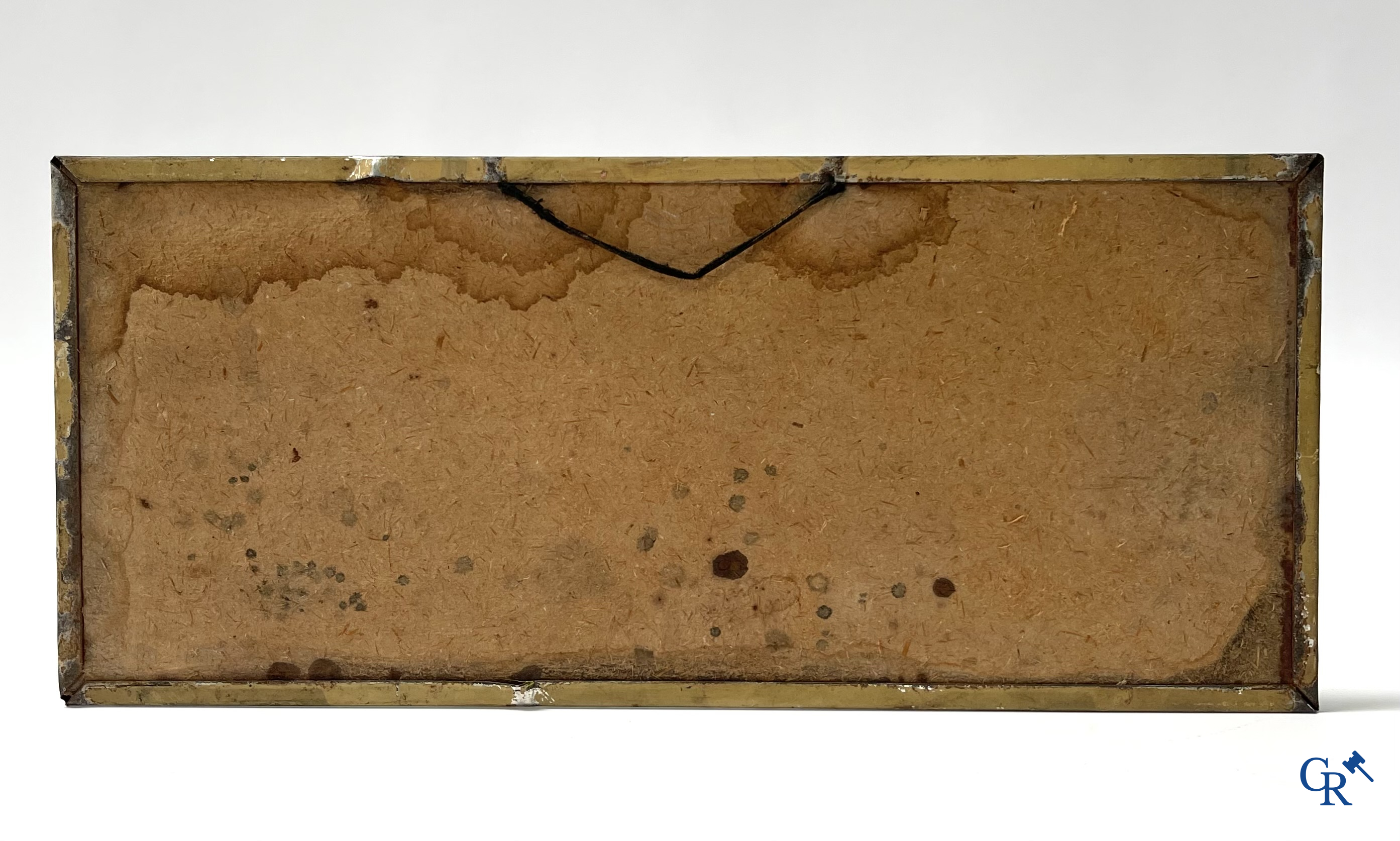 Belga sigaretten. een blikken reclamebordje voor Belga sigaretten. 50-er jaren.