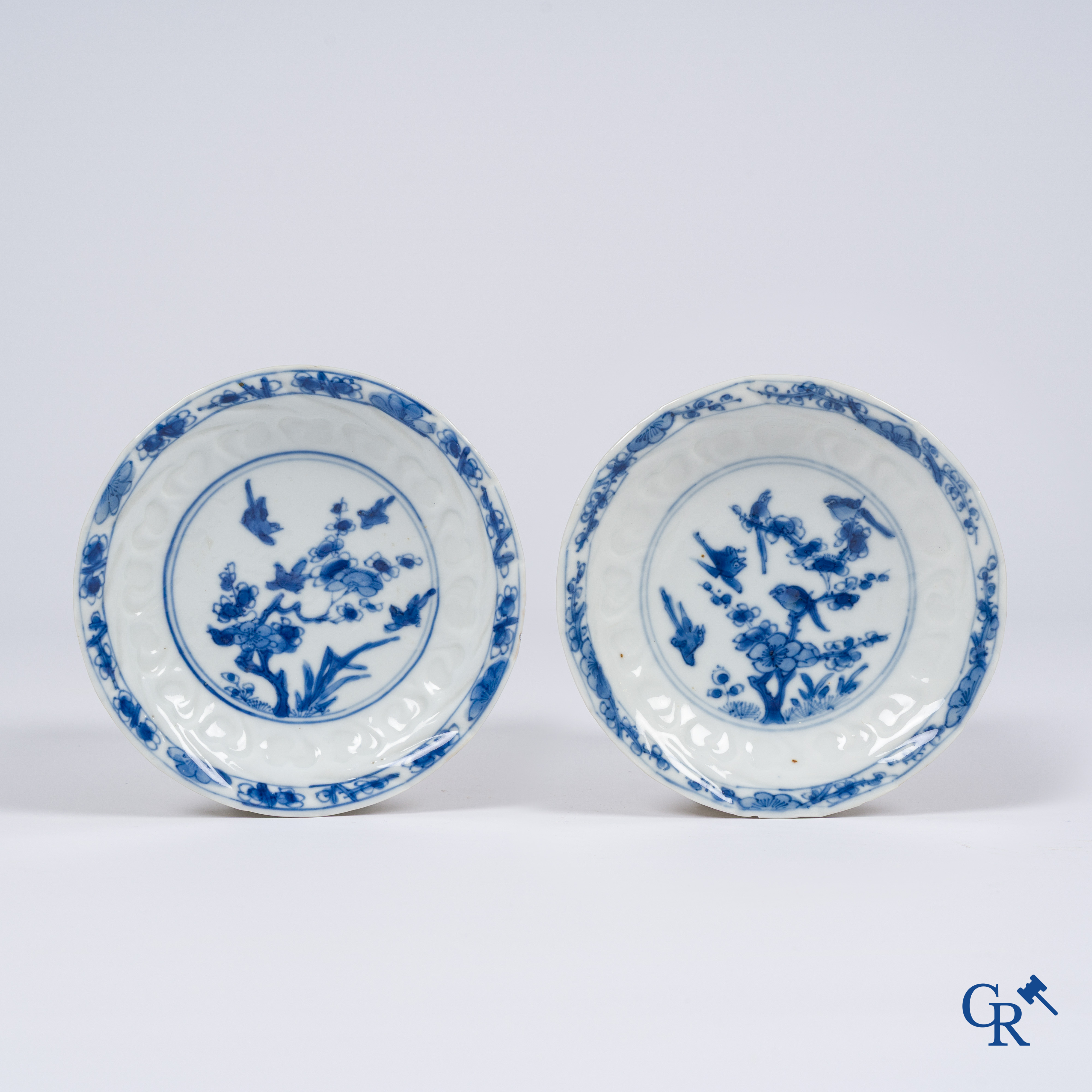 Asian Art, Chinese porcelain. A large Chinese "café au lait" bowl and saucer. 4 cups with saucers attached.