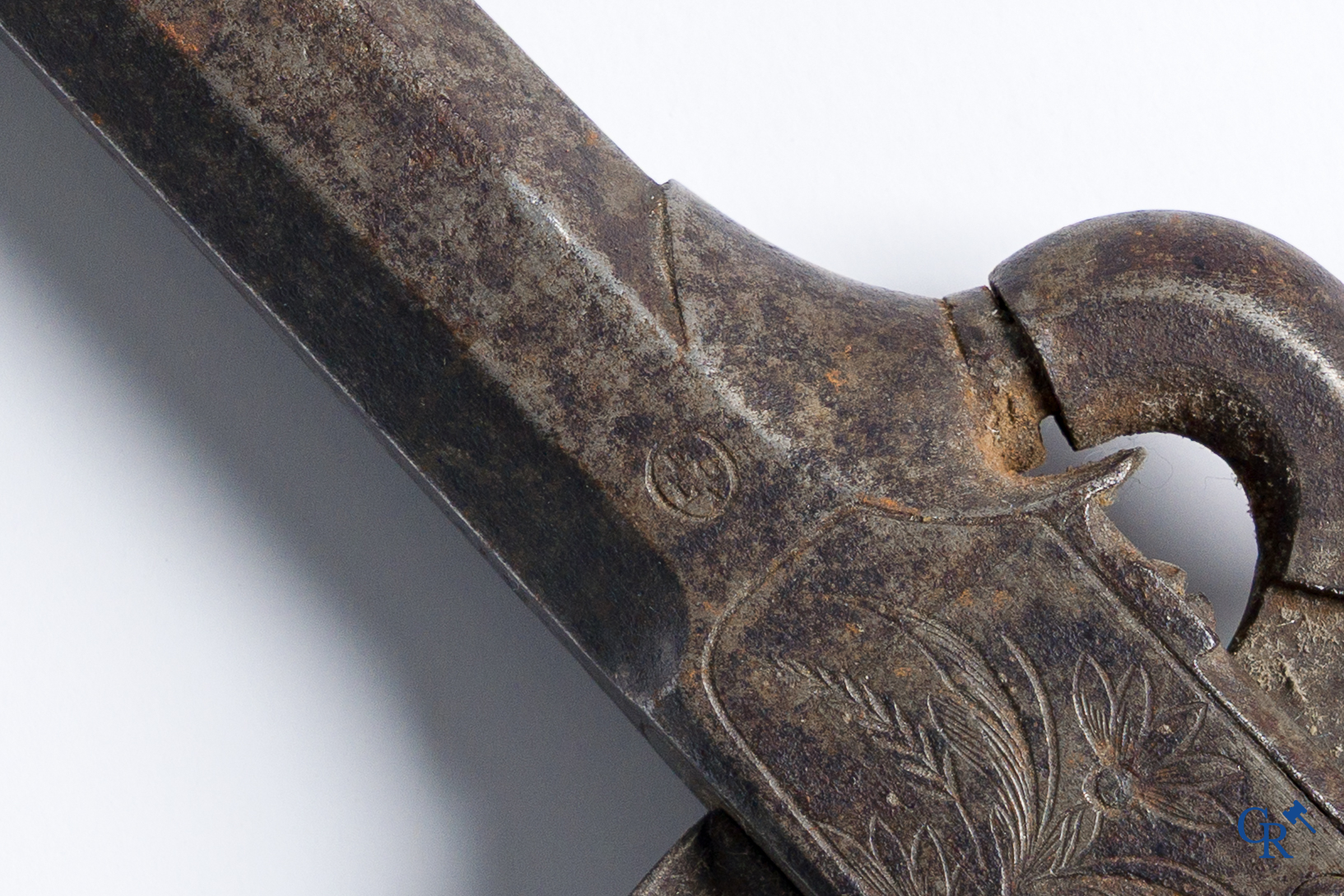 A lot of 4 antique percussion pistols. Early 19th century.