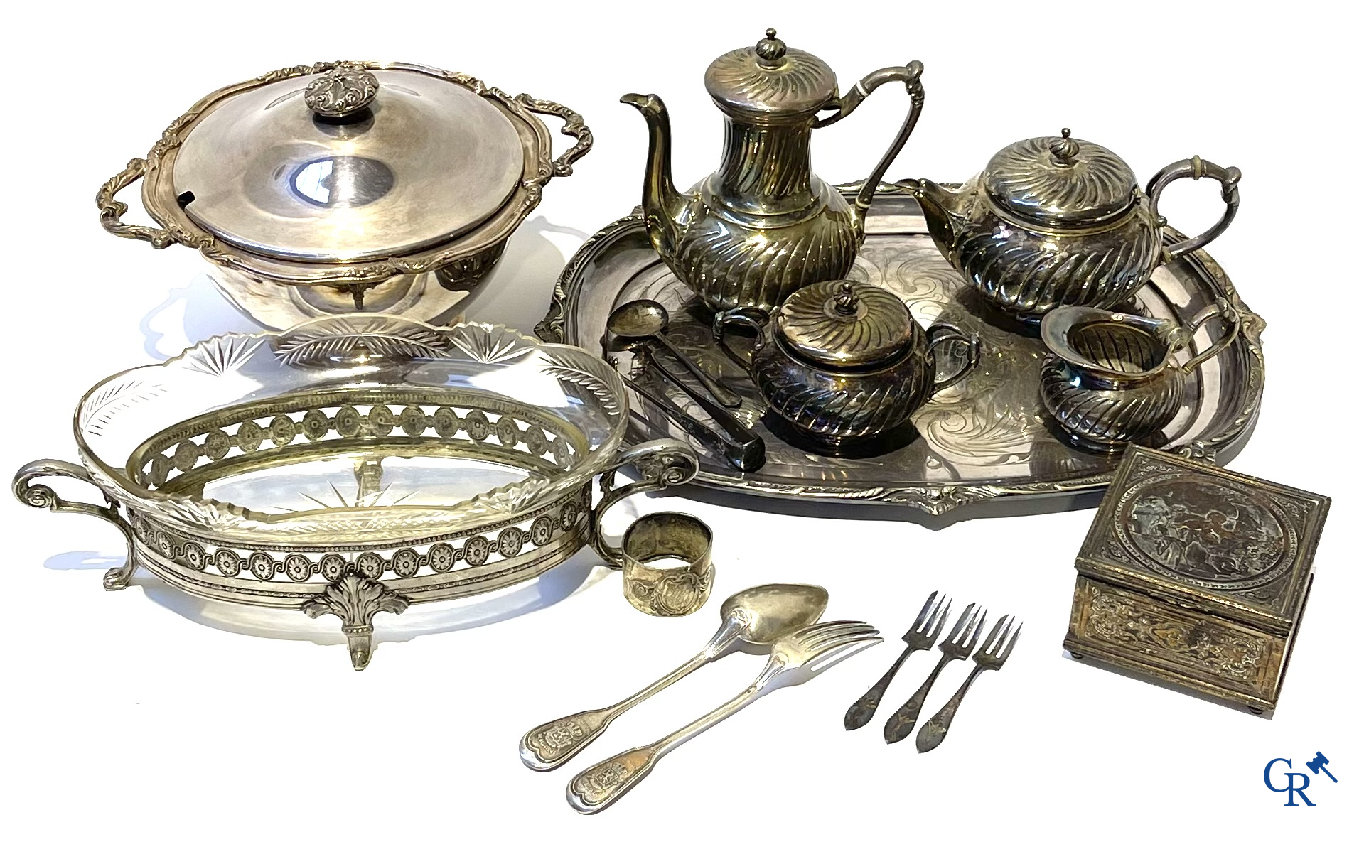 A lot with silver and silver-plated objects, Christofle, Wiskemann, a jardiniere with crystal coupe, etc.