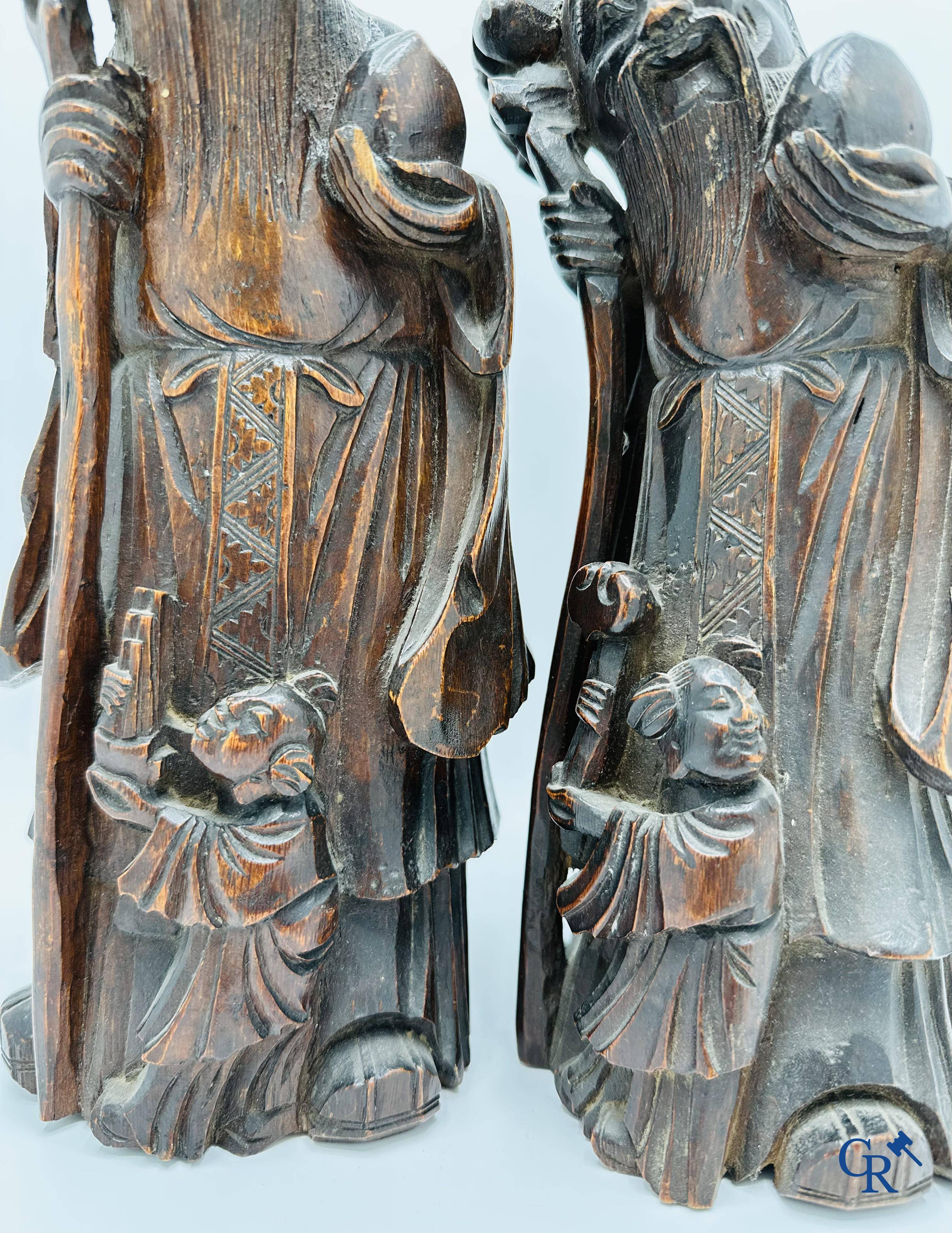 Chinese art: 2 Chinese bamboo sculptures depicting Lu Xing. 18th-19th century.