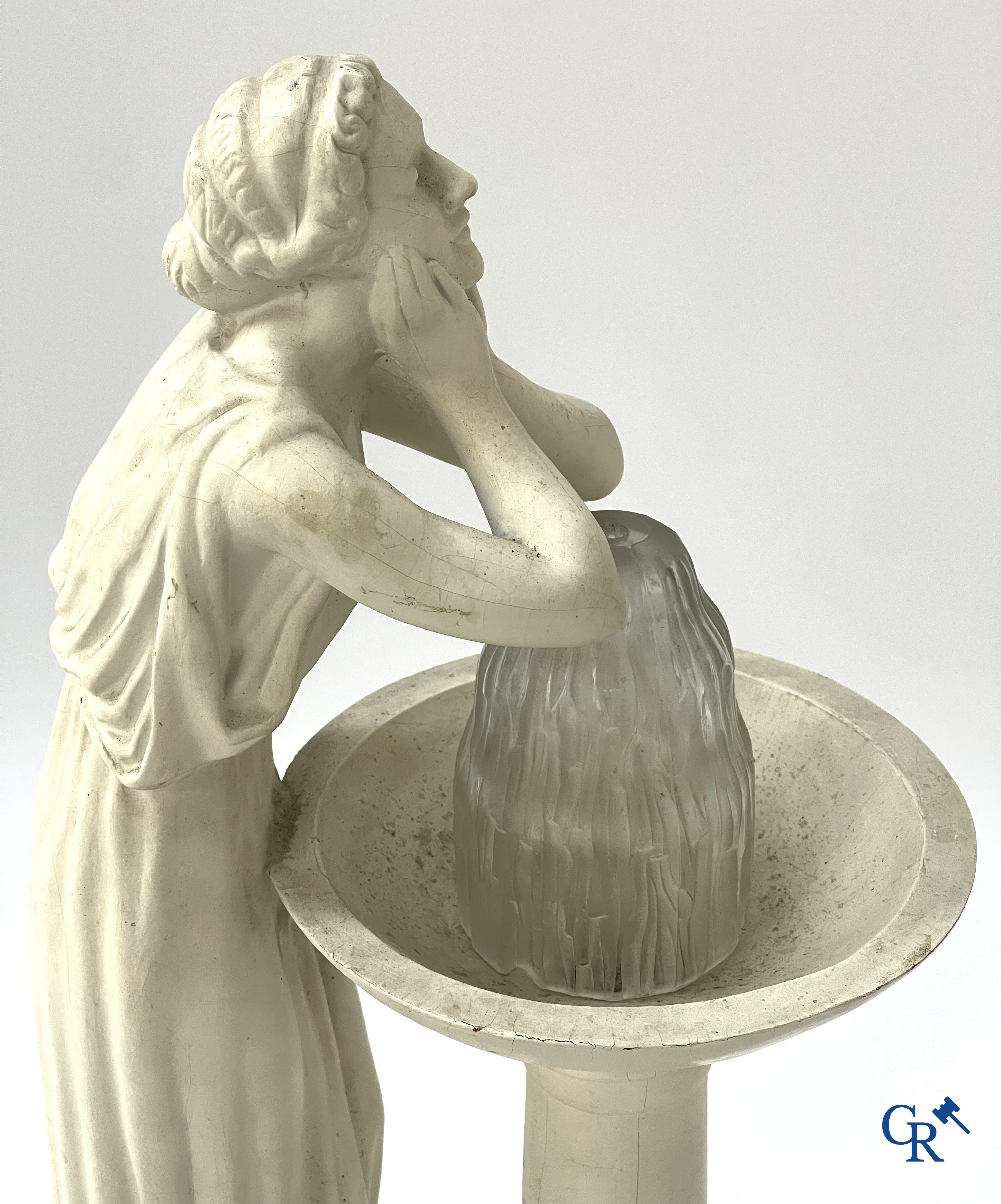 Vichy, Source de beauté. Lampe en papier mâché surmonté de plâtre patiné. Première version vers 1930-1940.