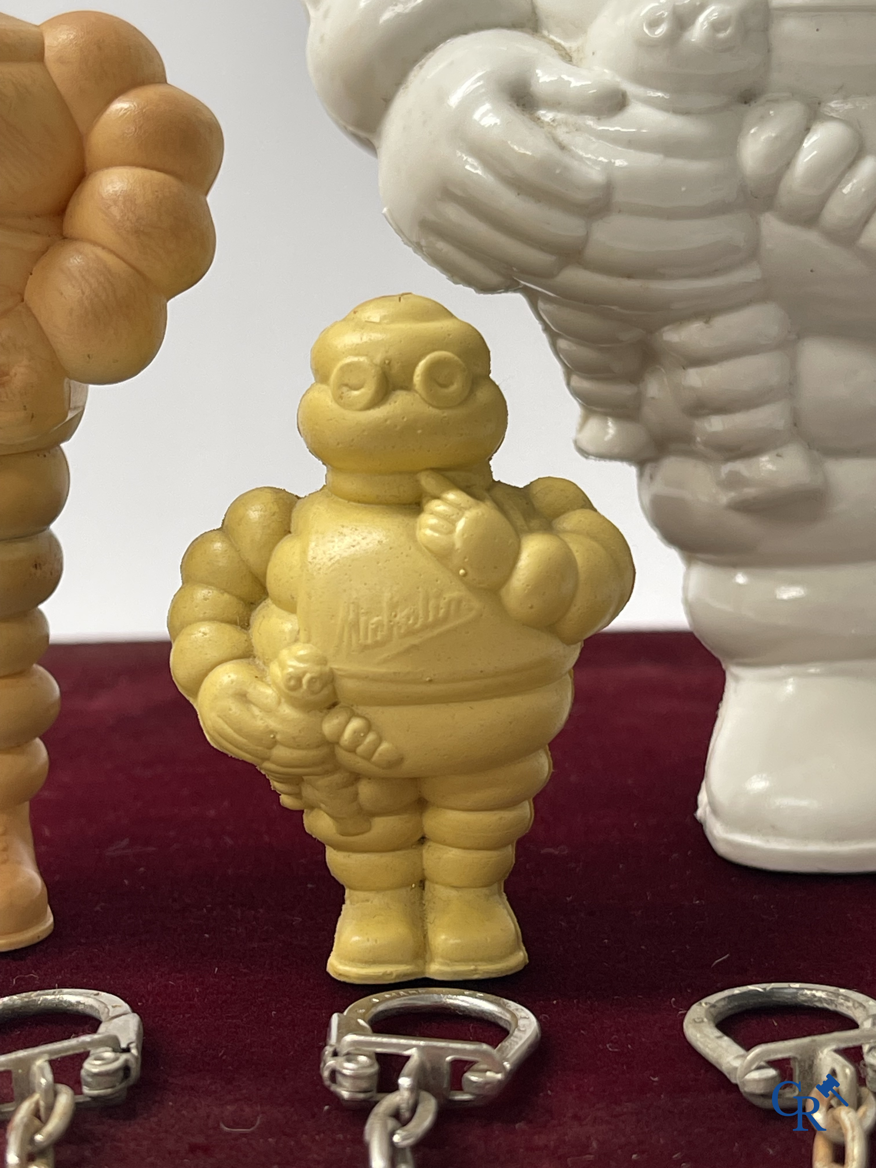 Michelin, a lot with various Bibendum figures and publicity keychains for Michelin tyres. 1950's and 1960's.