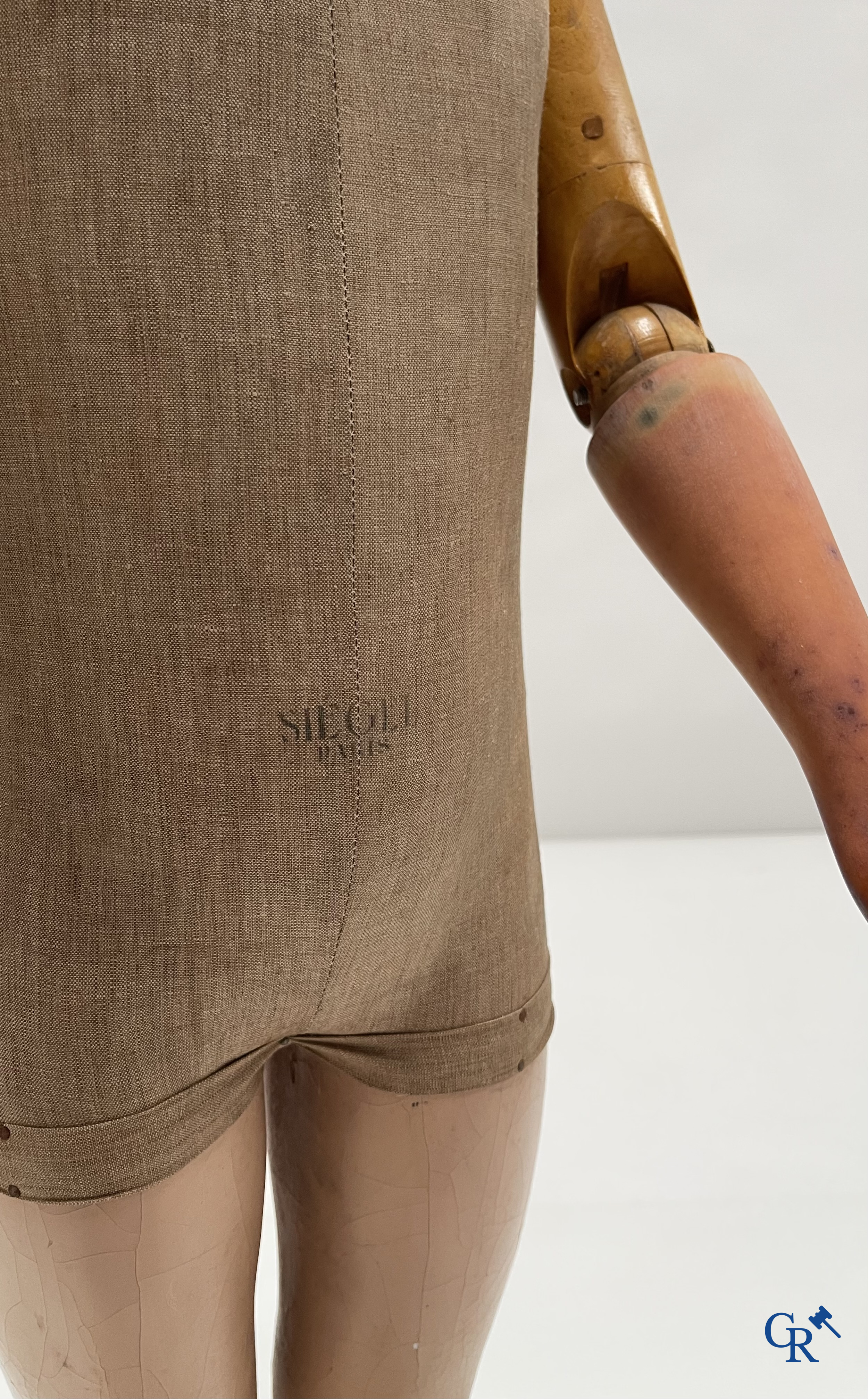 Siegel Paris, Art Deco mannequin of a girl with plaster head. 1920's-1930's. Marked Siégel Paris.