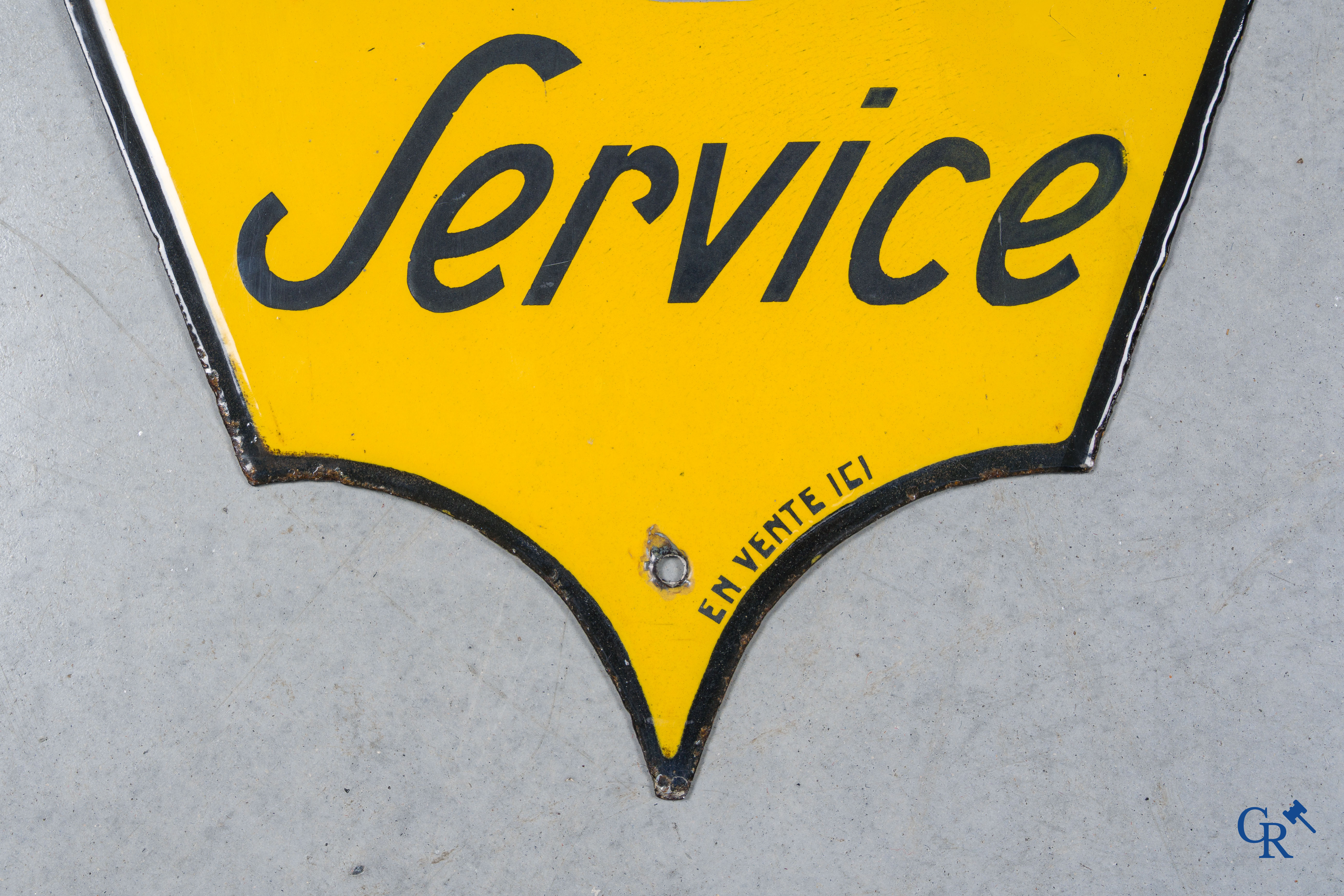 Amortisseurs Houdaille, Station Service. Rare plaque émaillée publicitaire pour amortisseurs Houdaille. 1920-1930.