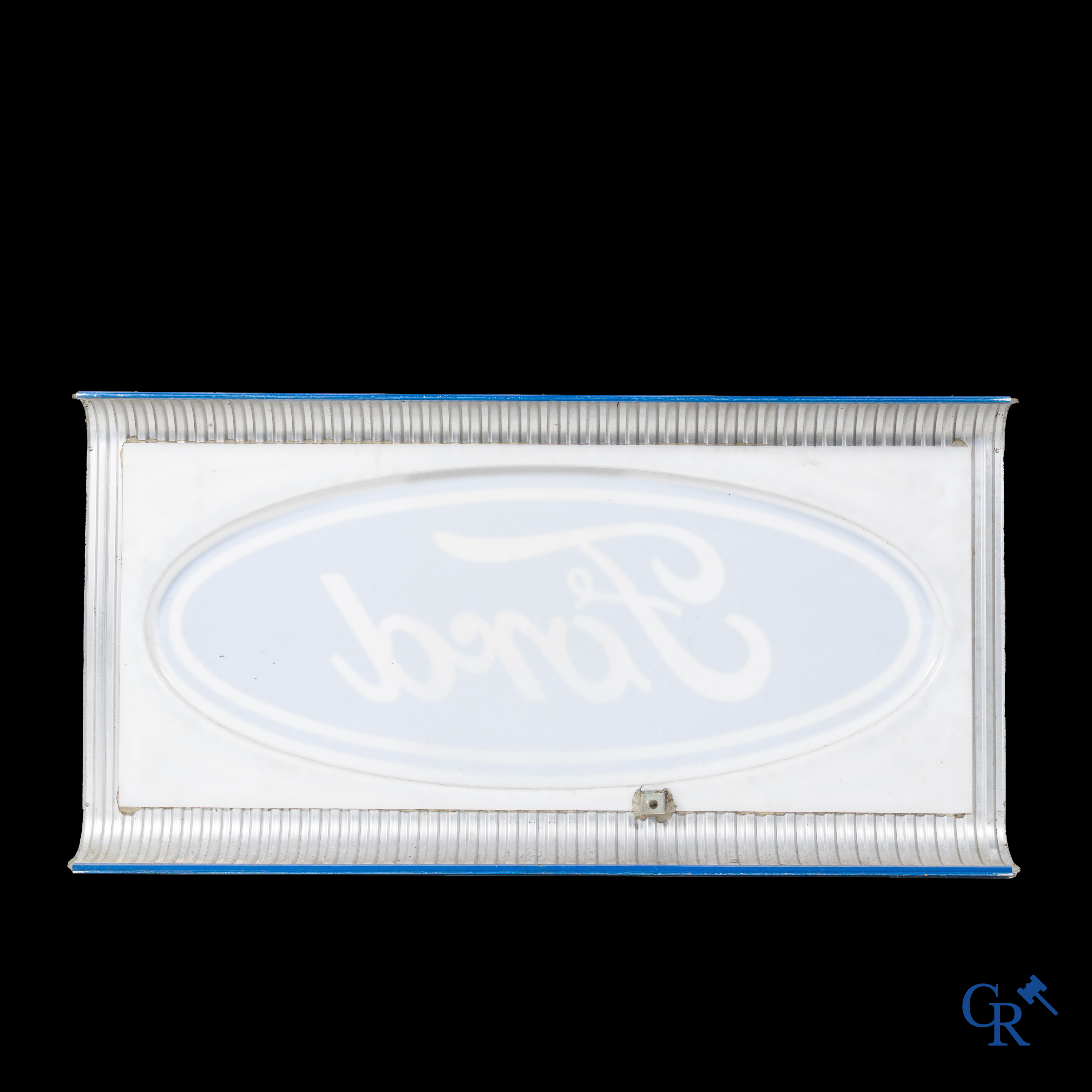 Ford, publicity in aluminium and plexi for the Ford car brand.