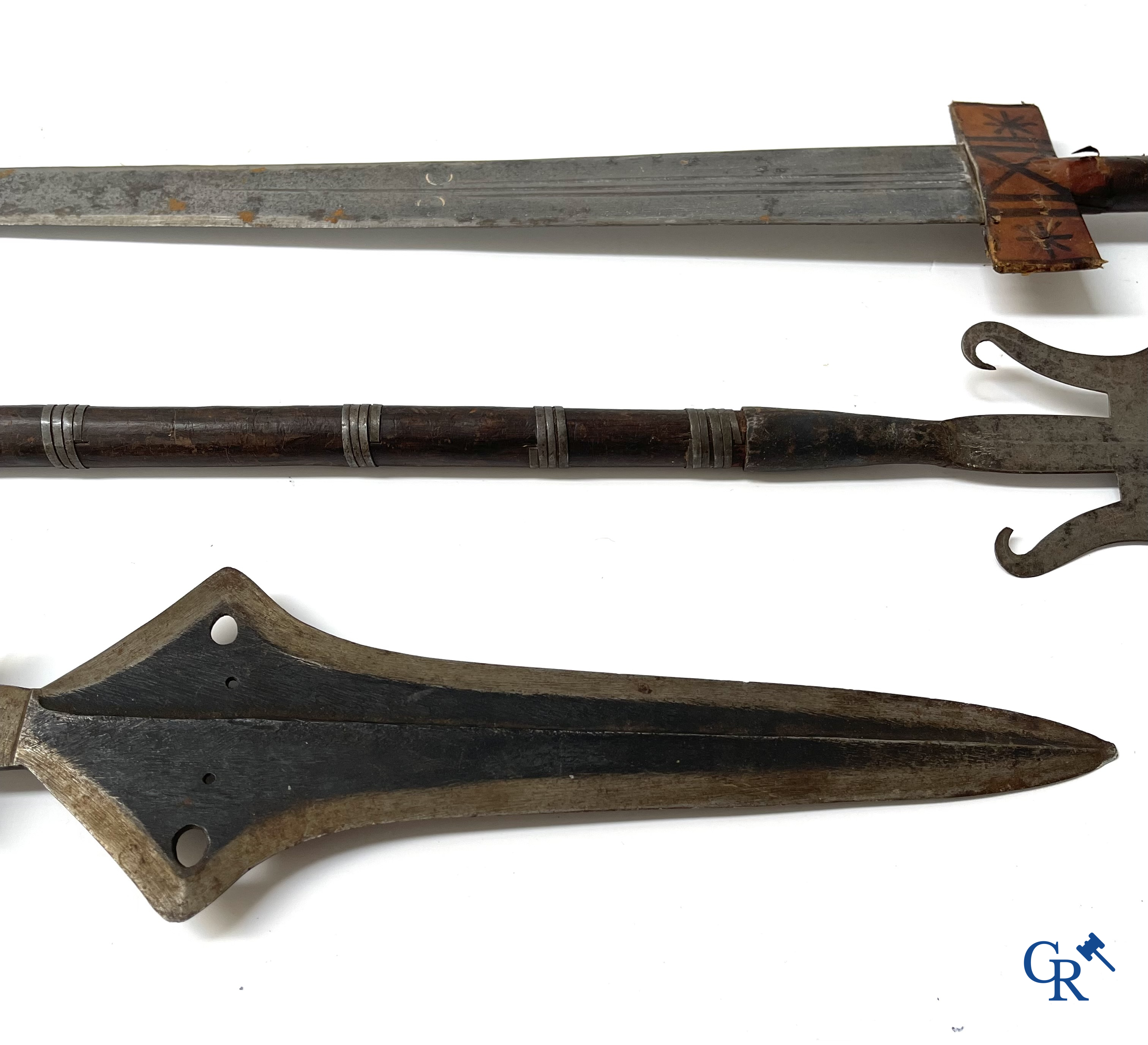 Tribal Art, 3 African weapons.