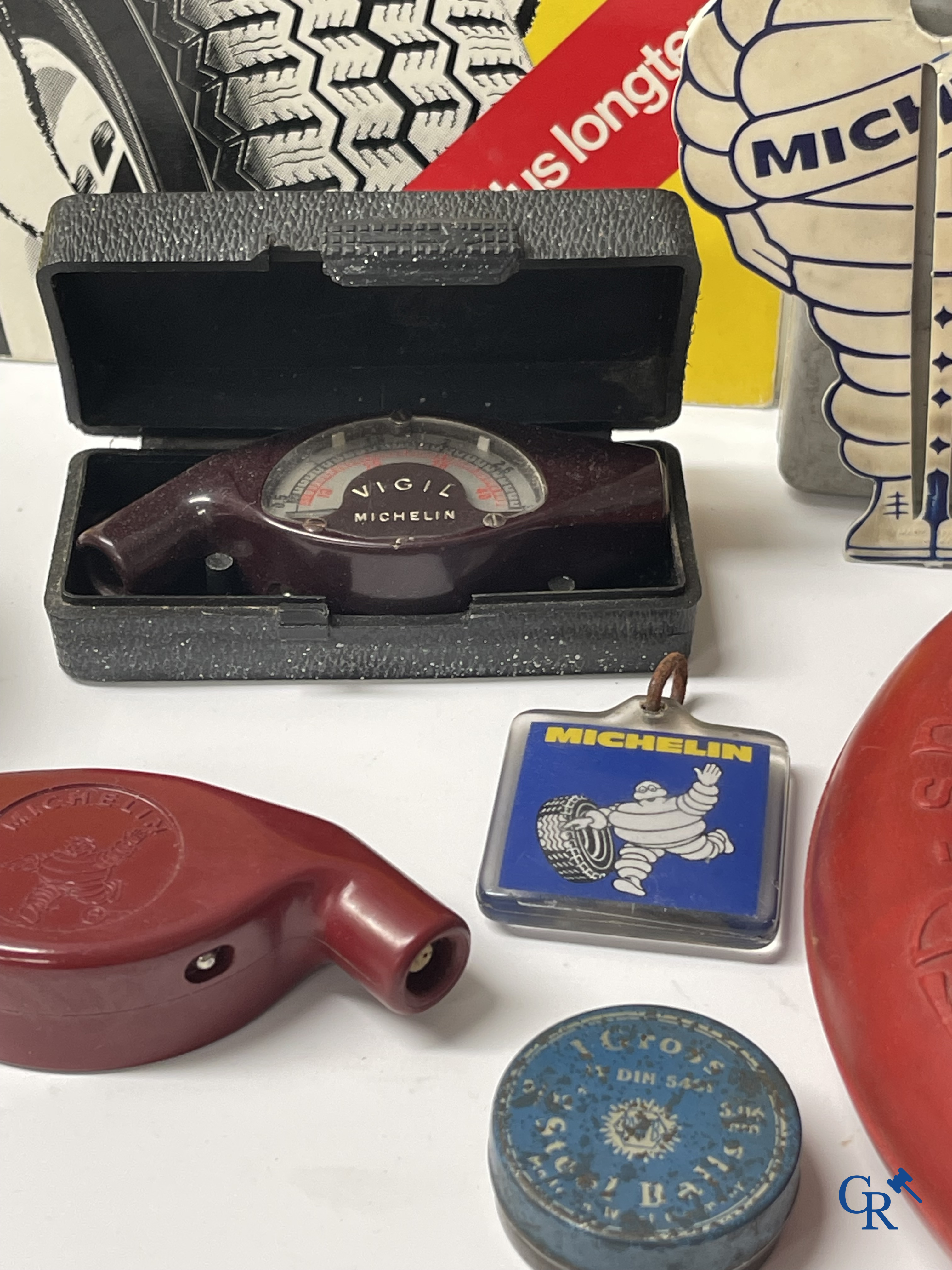 Michelin, een lot verzamelobjecten rond het Michelin banden merk. Jaren '60-'70 en later.