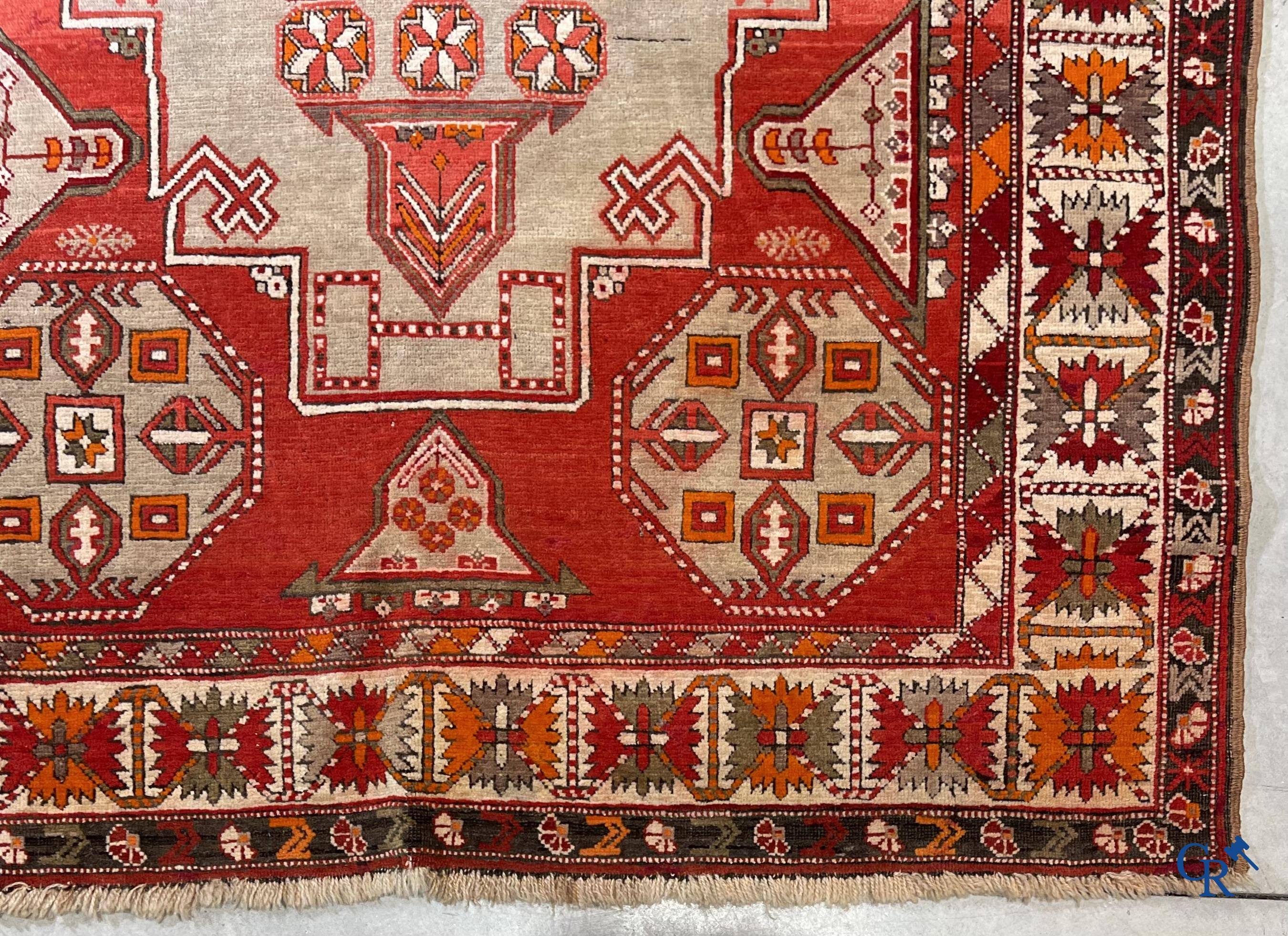 Argenterie: Shaker avec plateau et gobelets en argent. (800°/00).