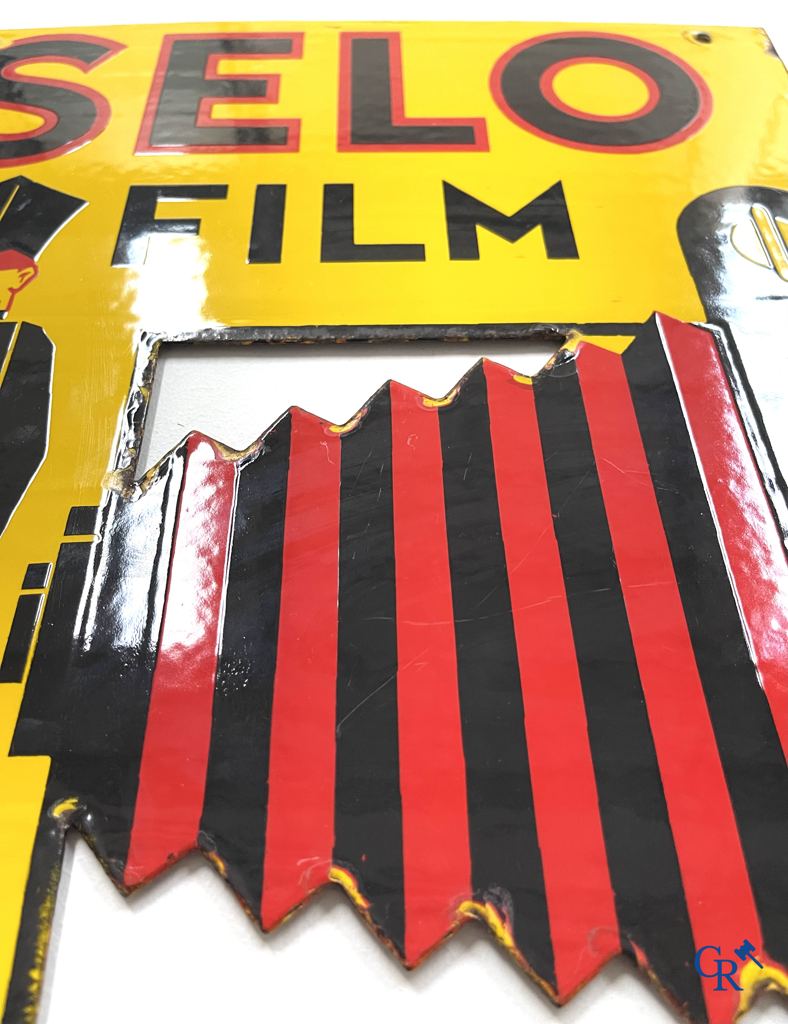 Selo Film, dubbelzijdig geëmailleerd publiciteitsbord voor filmrollen Selochrome. Fabrique en Angleterre. Jaren '30.