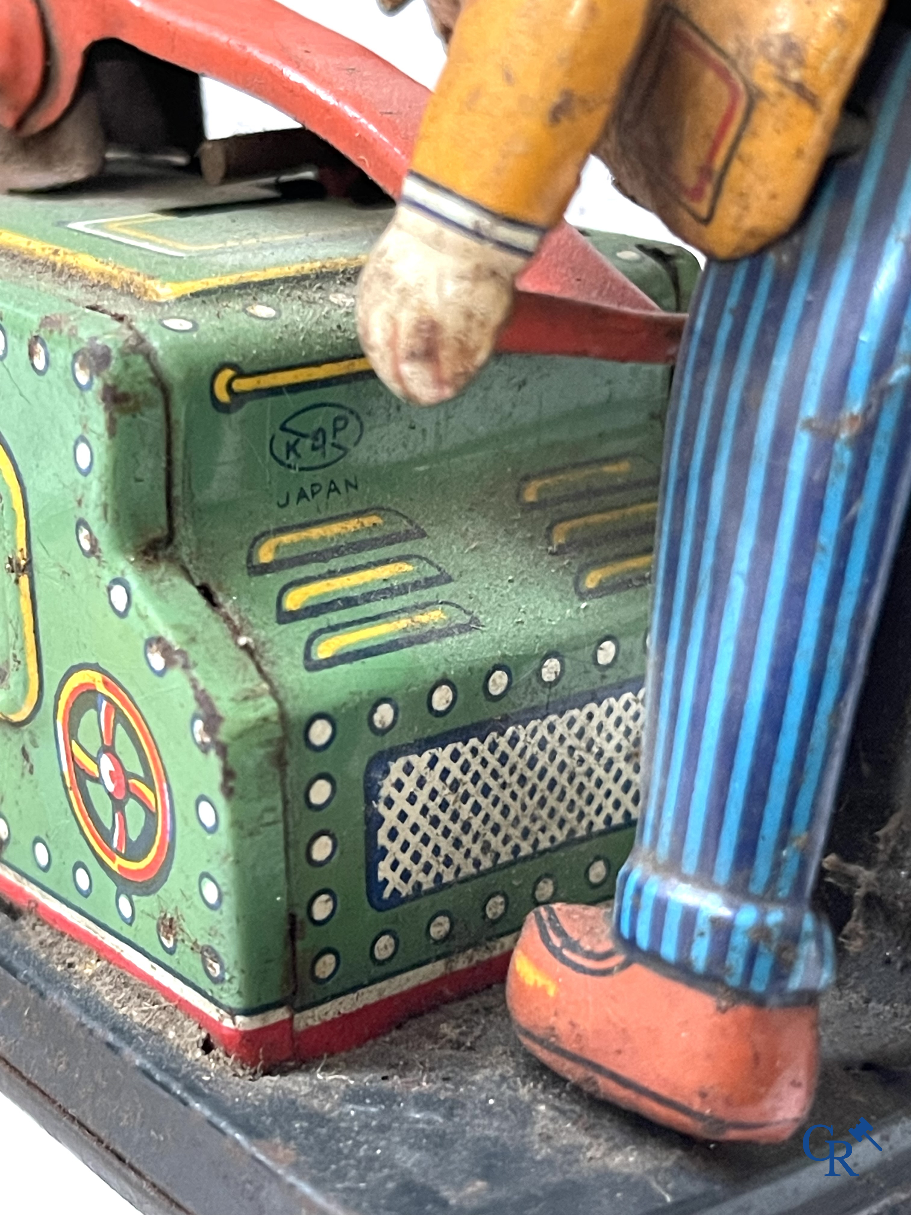 Oud speelgoed, een groot lot mechanisch blikken speelgoed, hoofdzakelijk Western Germany en Japanse makelij.