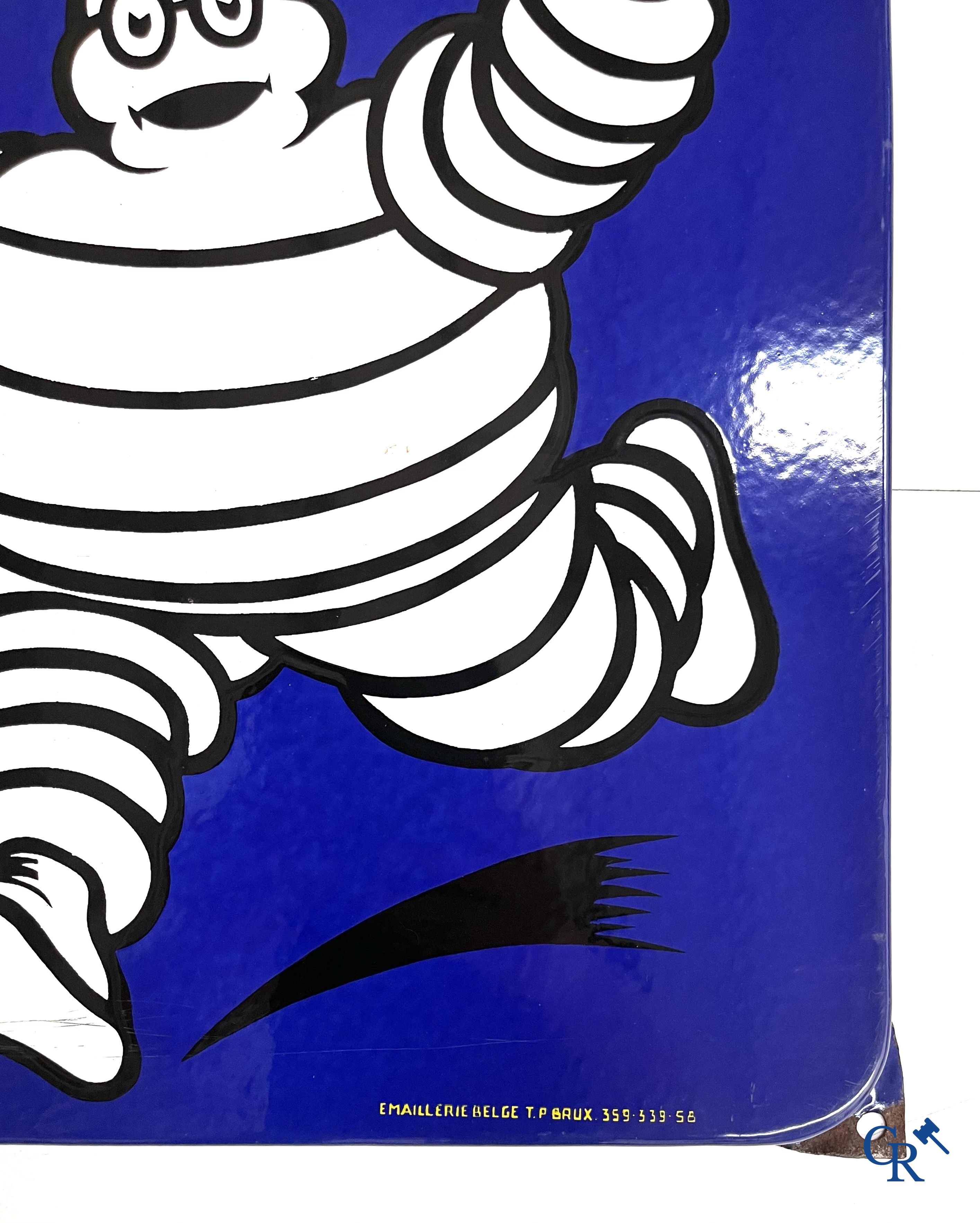 Michelin, large enamel advertising sign with yellow and blue background for Michelin tyres. Emaillerie Belge, 1958.
